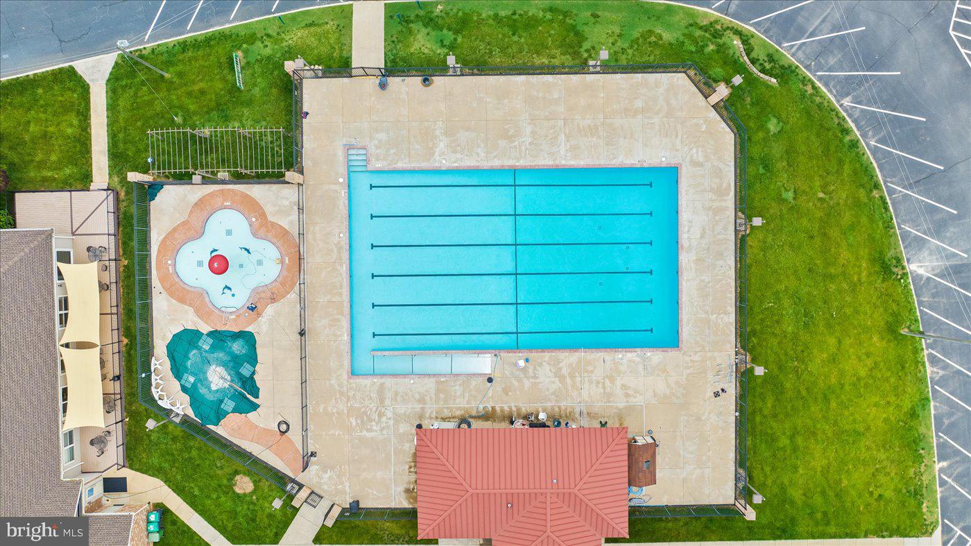 LAKE CAROLINE - Residential