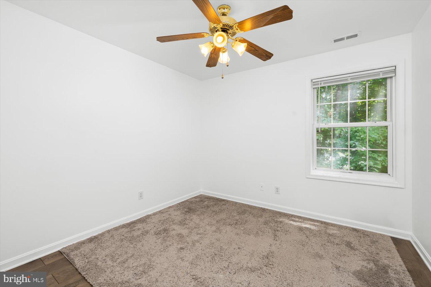 LAKE CAROLINE - Residential