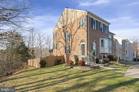 4122 Bancroft Lane, Woodbridge, VA MLS: VAPW2088528