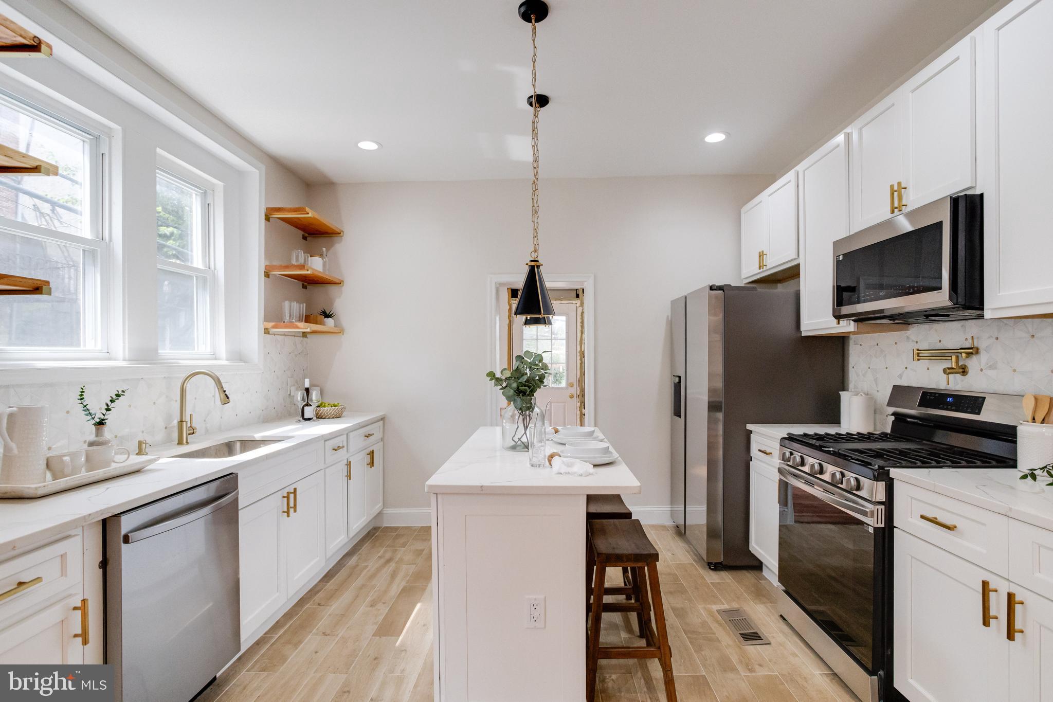 WINCHESTER - Residential