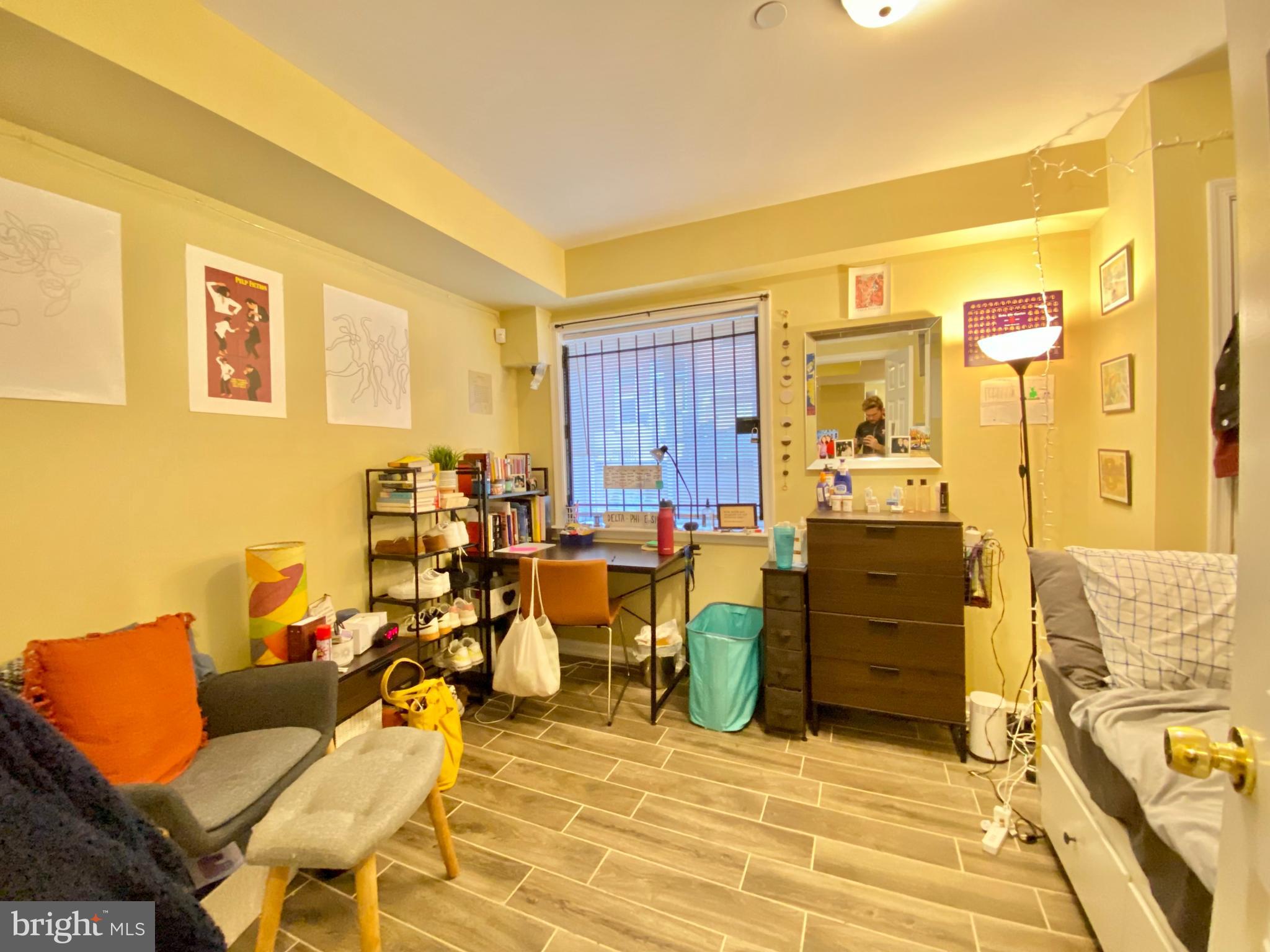 TEMPLE UNIVERSITY - Residential Lease