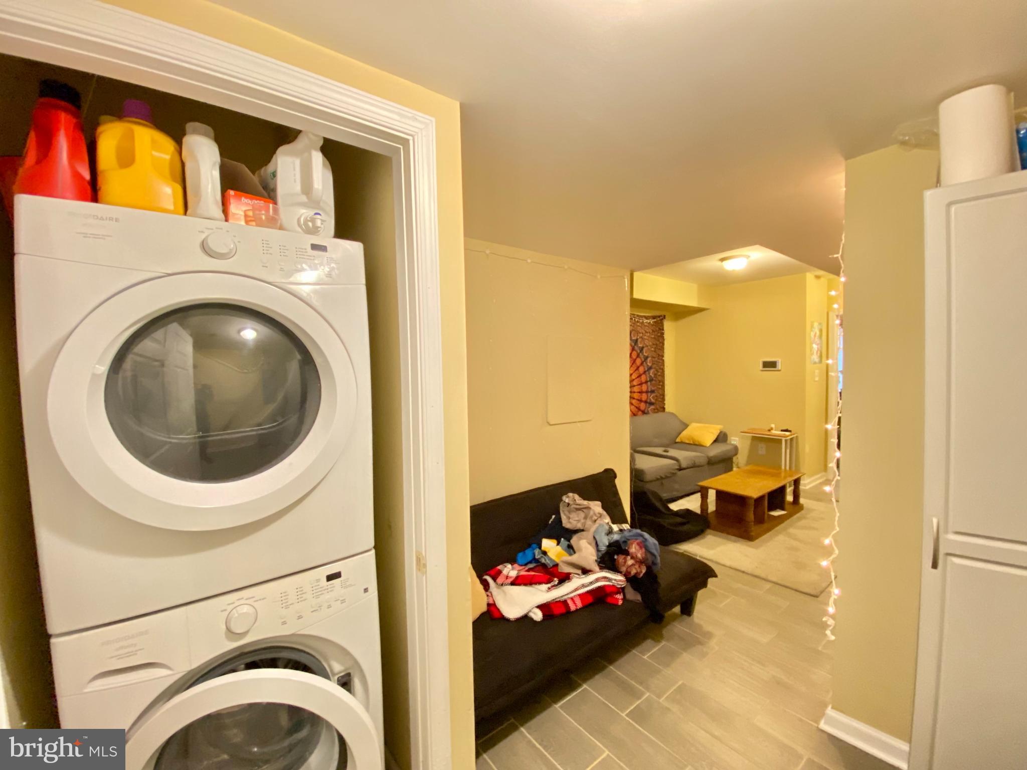 TEMPLE UNIVERSITY - Residential Lease