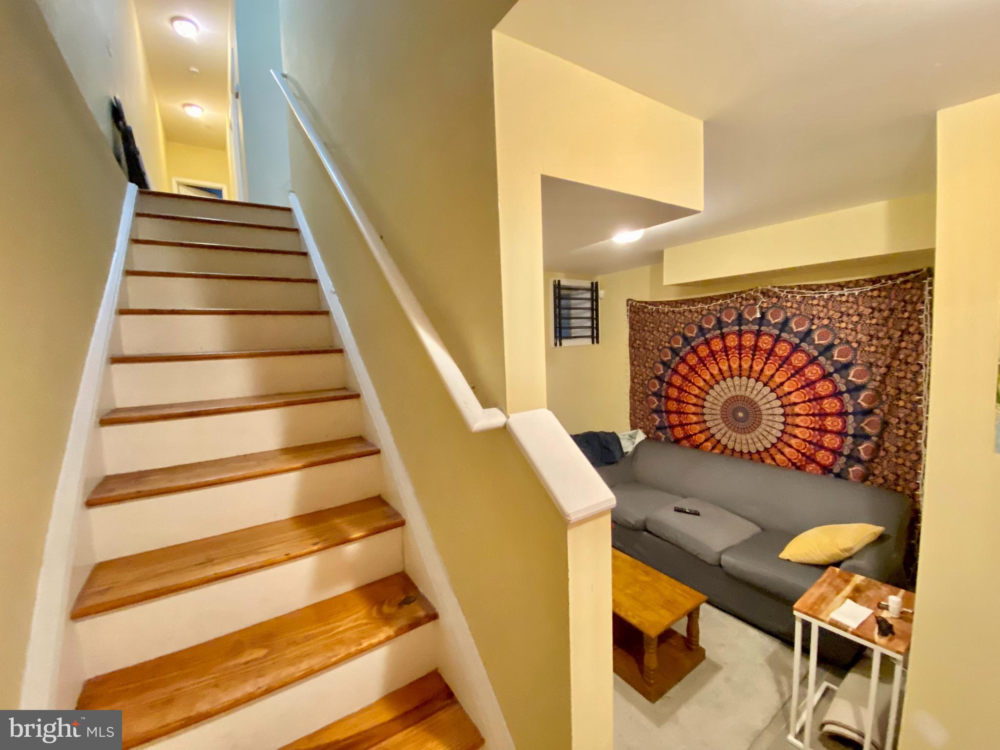 TEMPLE UNIVERSITY - Residential Lease