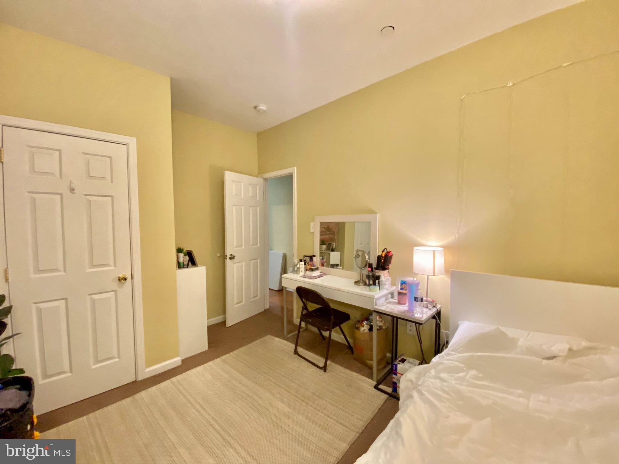 TEMPLE UNIVERSITY - Residential Lease