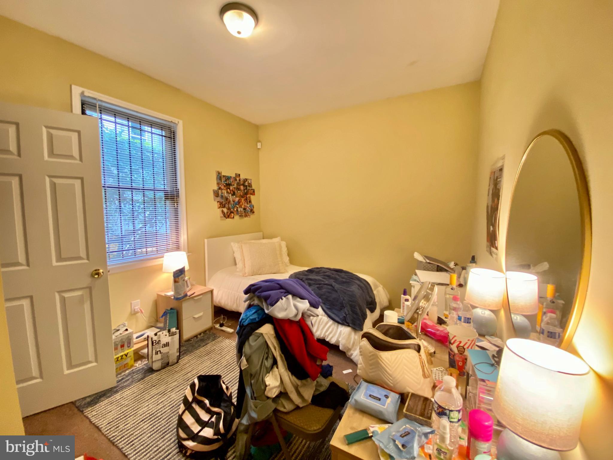 TEMPLE UNIVERSITY - Residential Lease