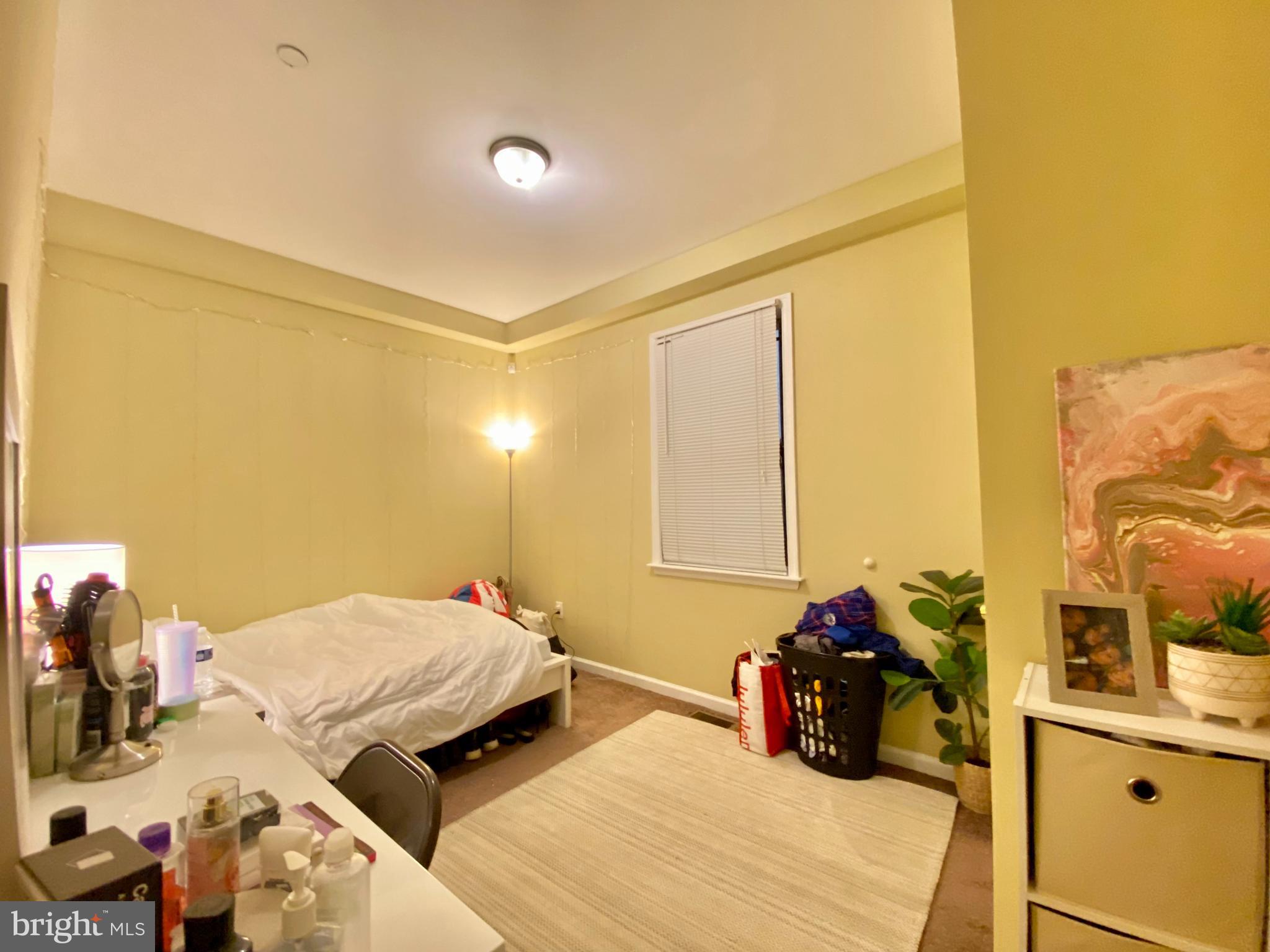 TEMPLE UNIVERSITY - Residential Lease