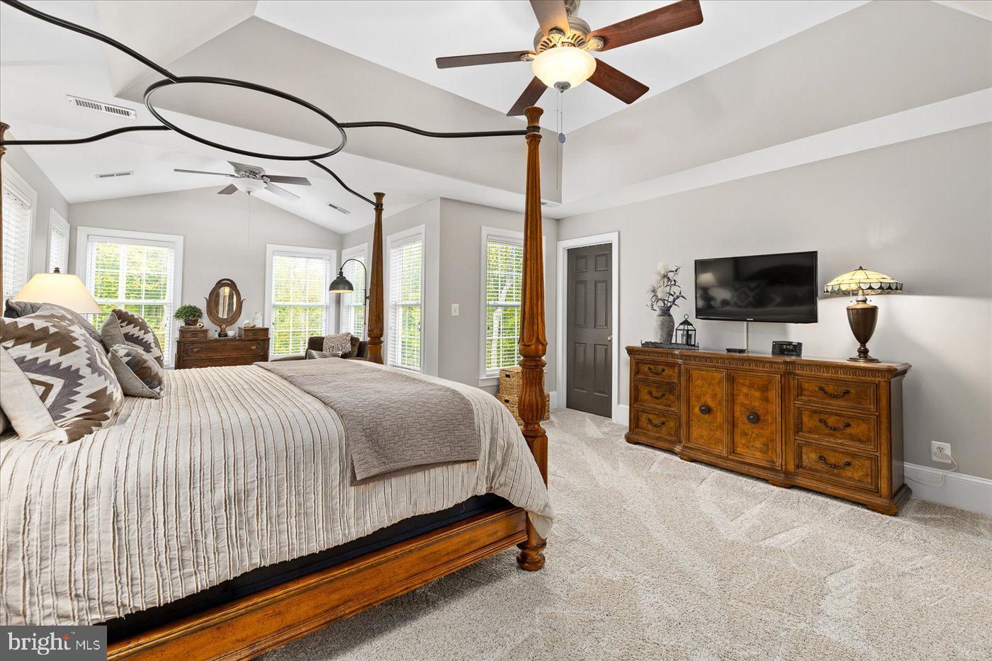 THE PALISADES - Residential