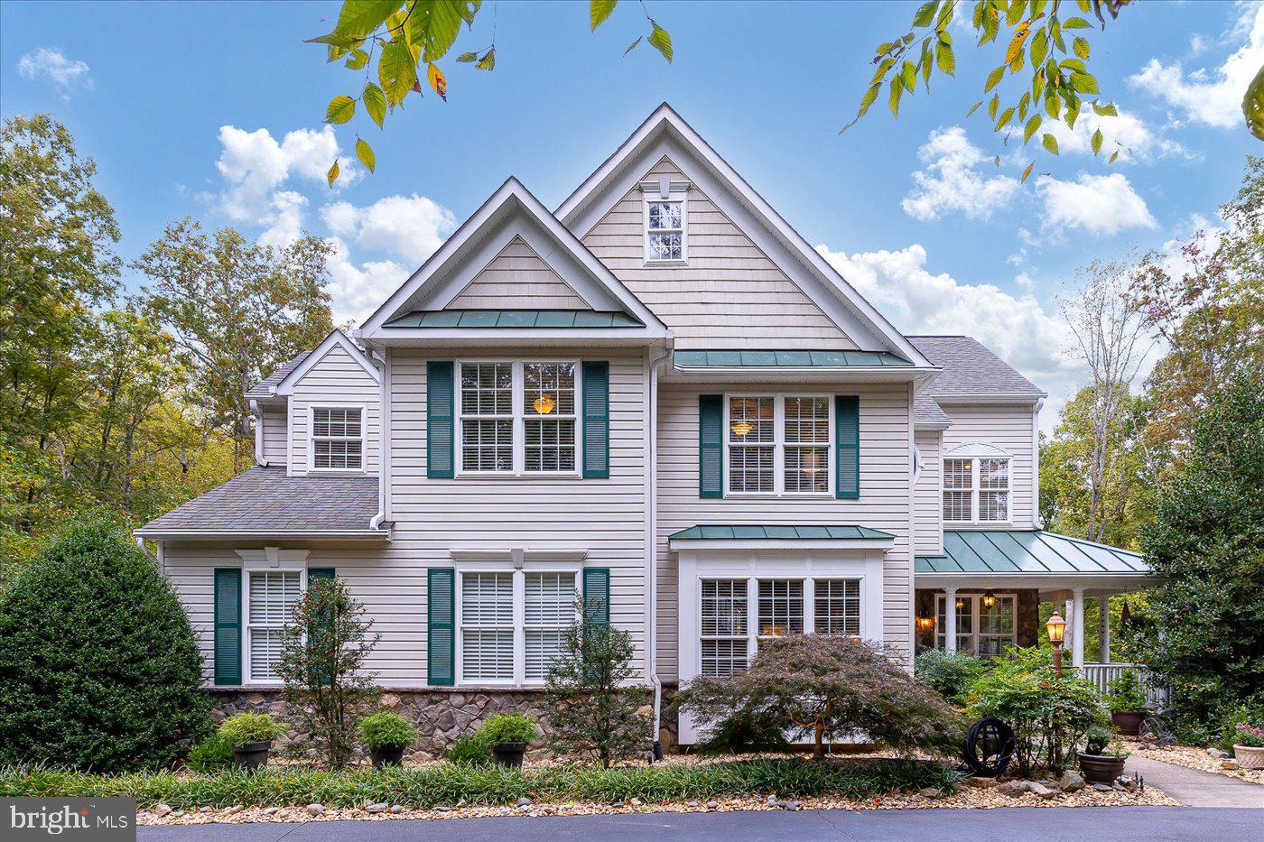 THE PALISADES - Residential