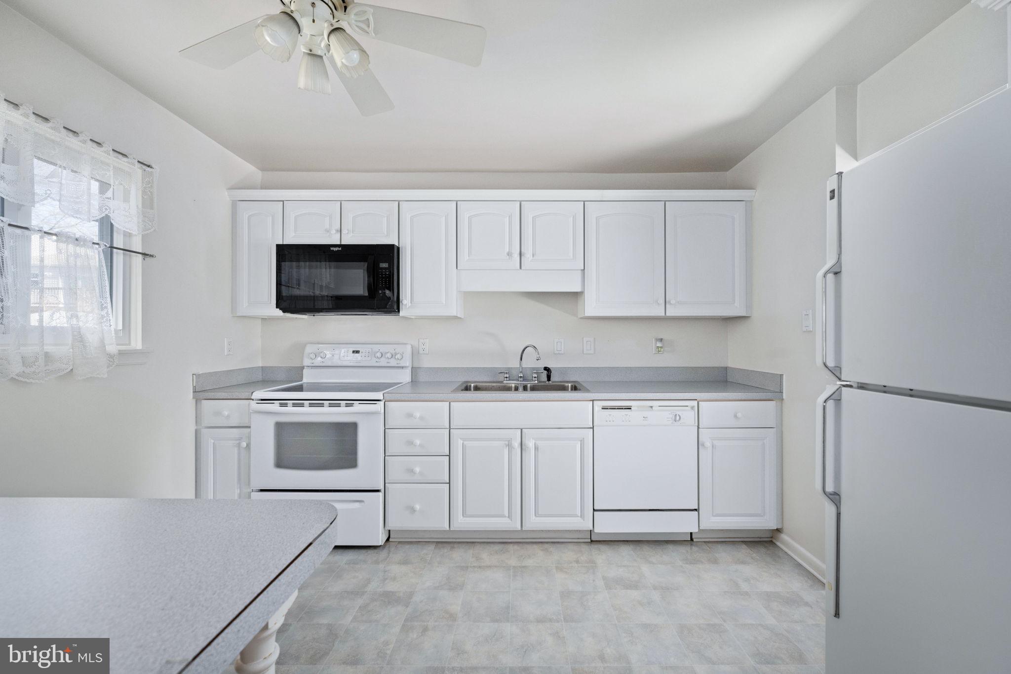 POINT OF WOODS - Residential