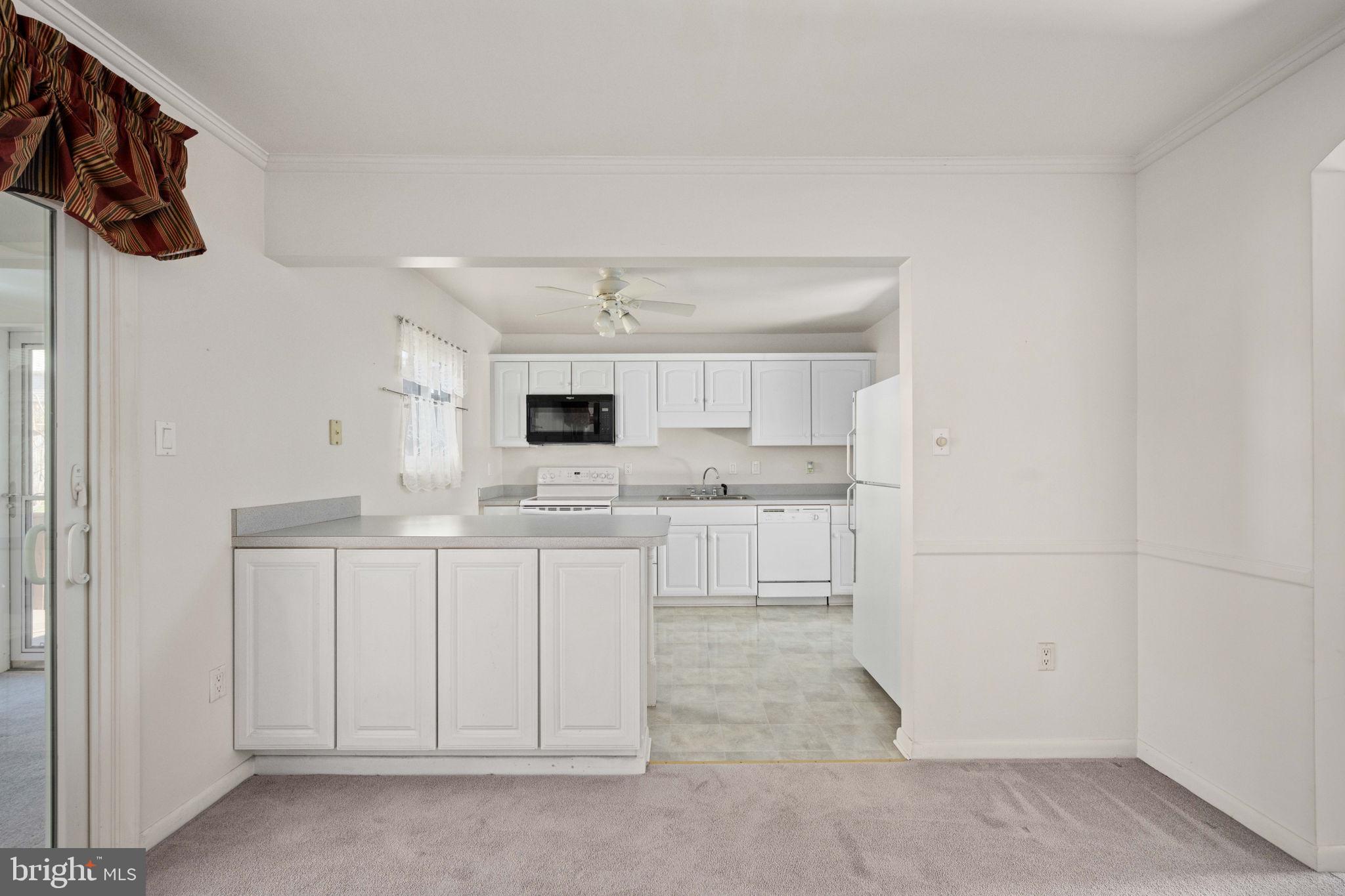 POINT OF WOODS - Residential