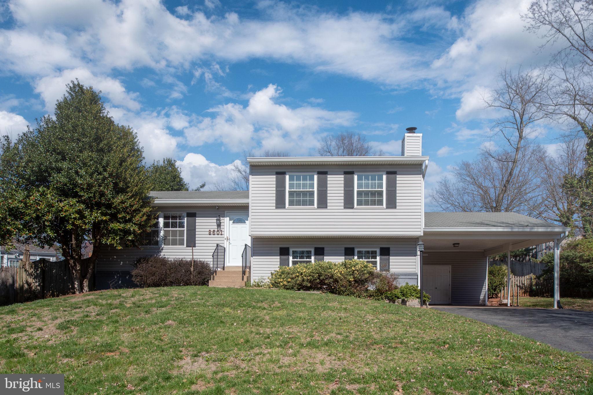 POINT OF WOODS - Residential