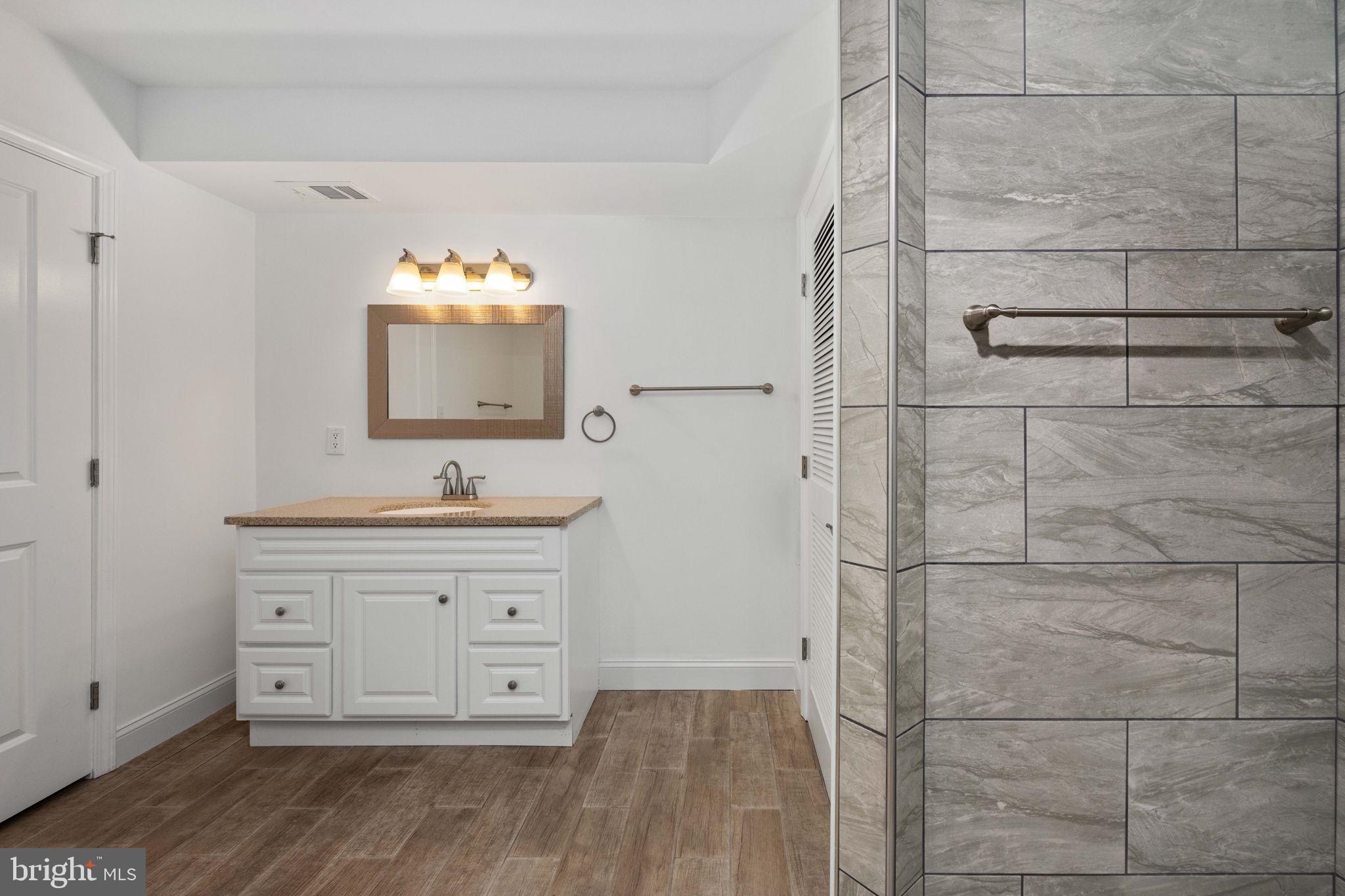 POINT OF WOODS - Residential