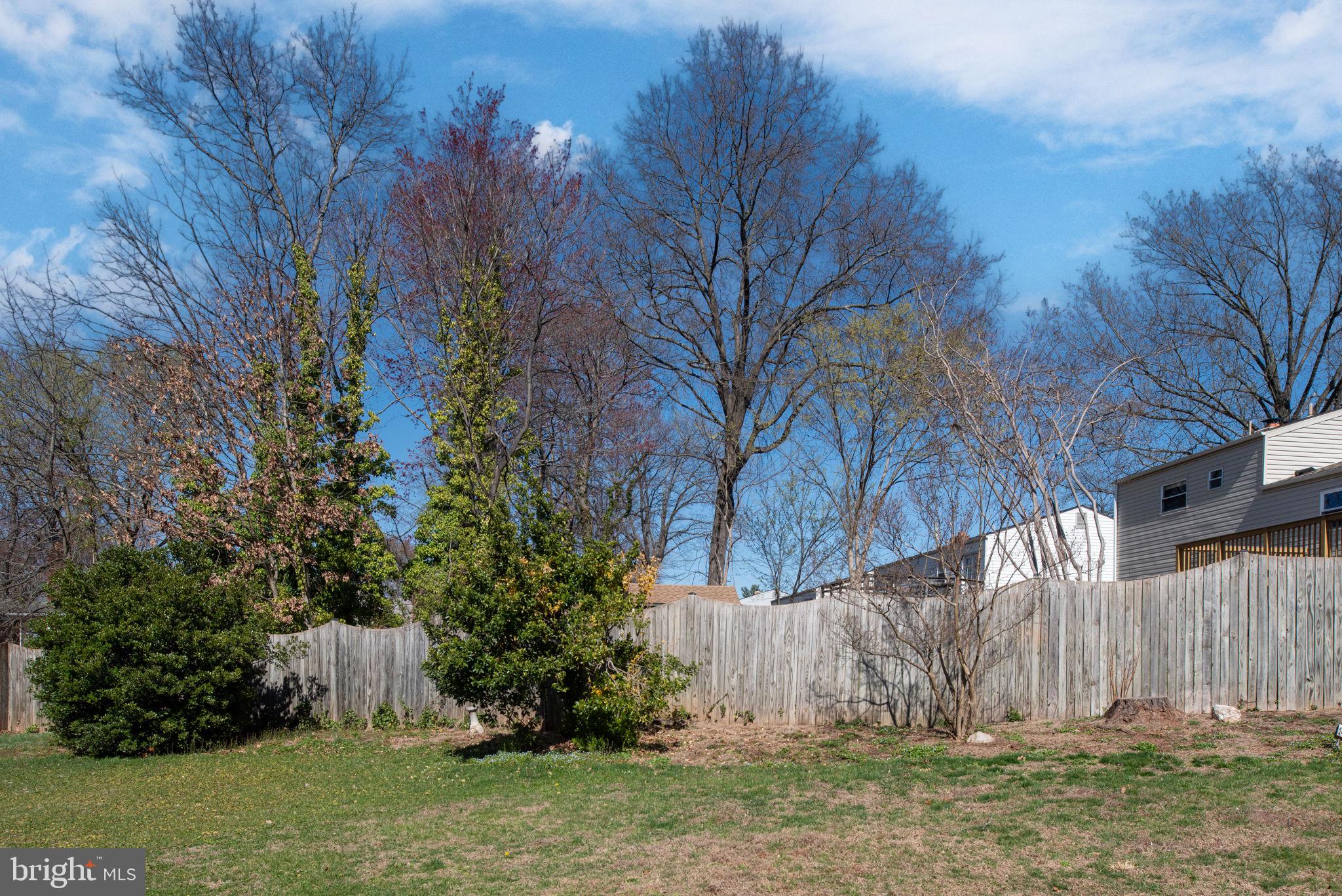 POINT OF WOODS - Residential