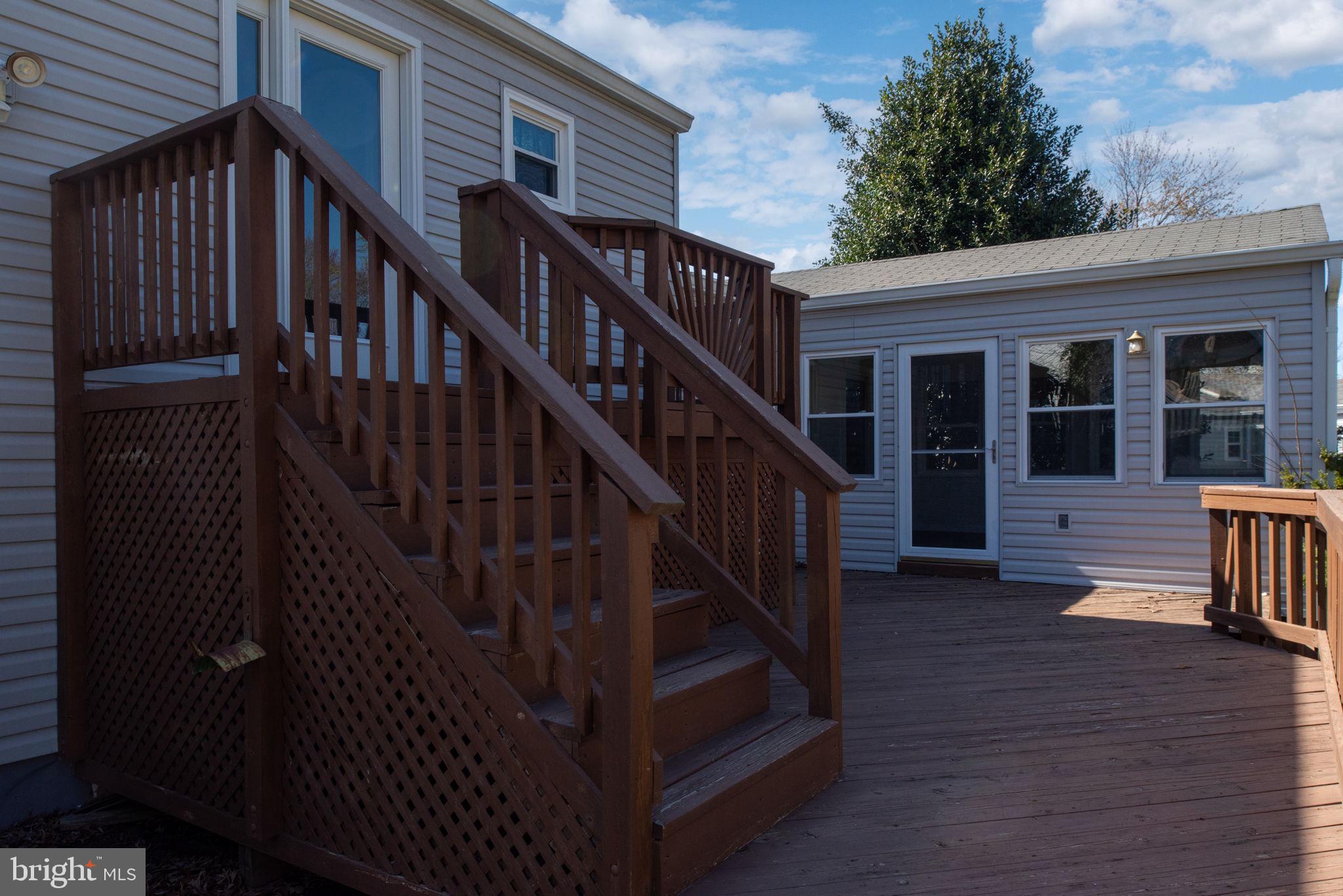 POINT OF WOODS - Residential