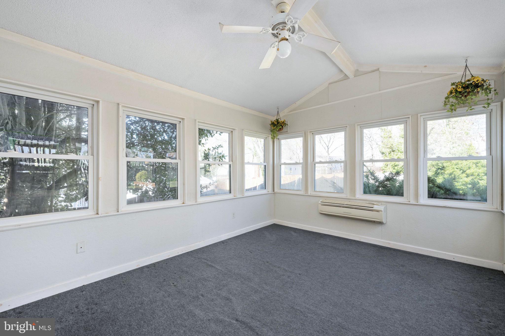 POINT OF WOODS - Residential