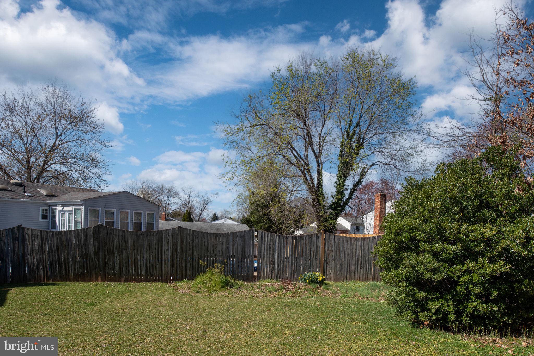 POINT OF WOODS - Residential