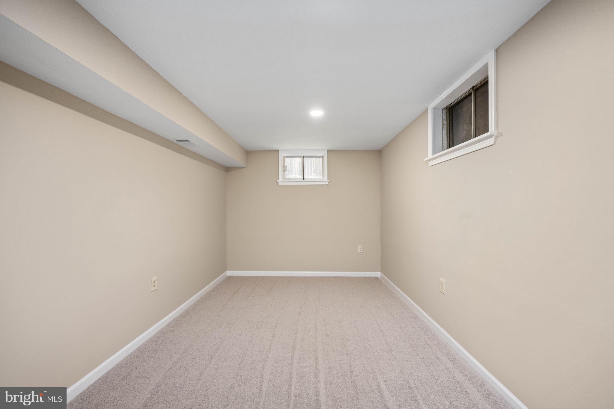 POINT OF WOODS - Residential