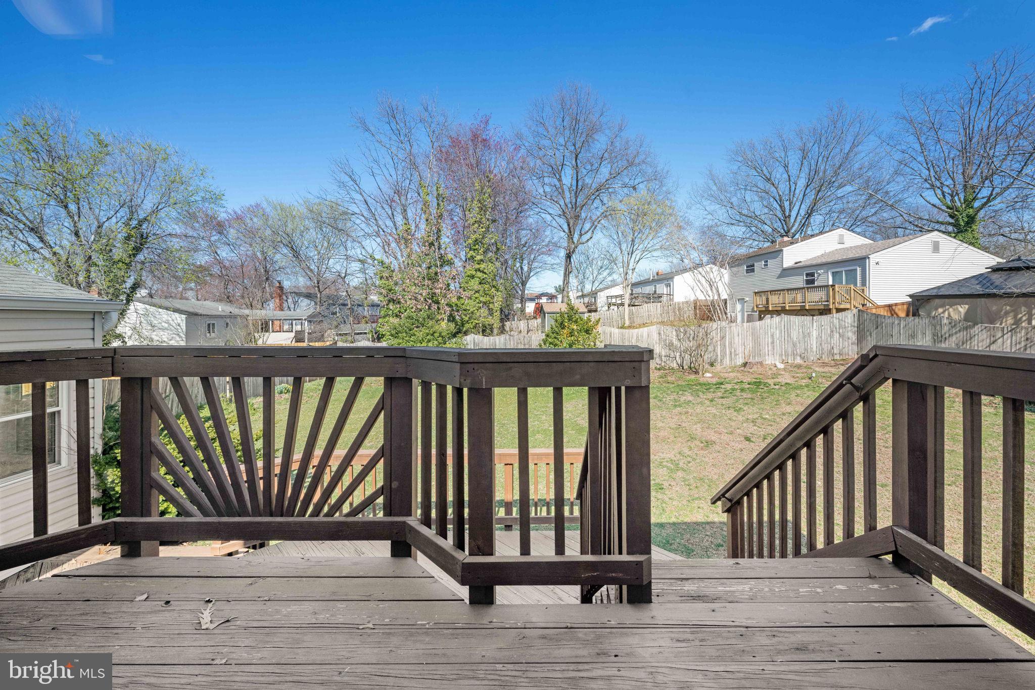 POINT OF WOODS - Residential