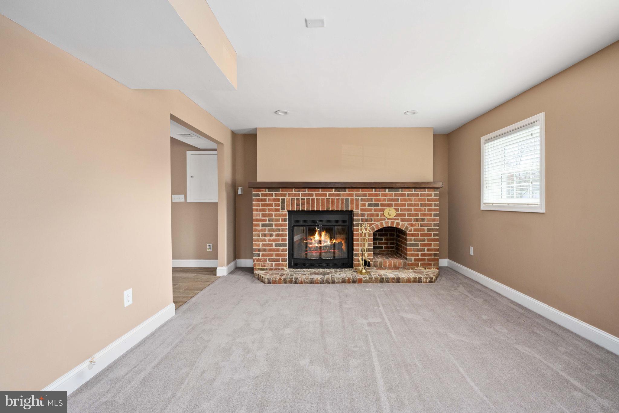 POINT OF WOODS - Residential