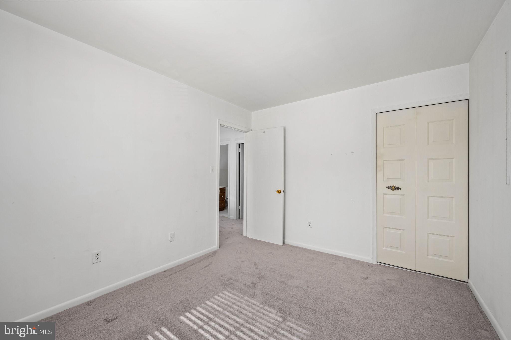 POINT OF WOODS - Residential