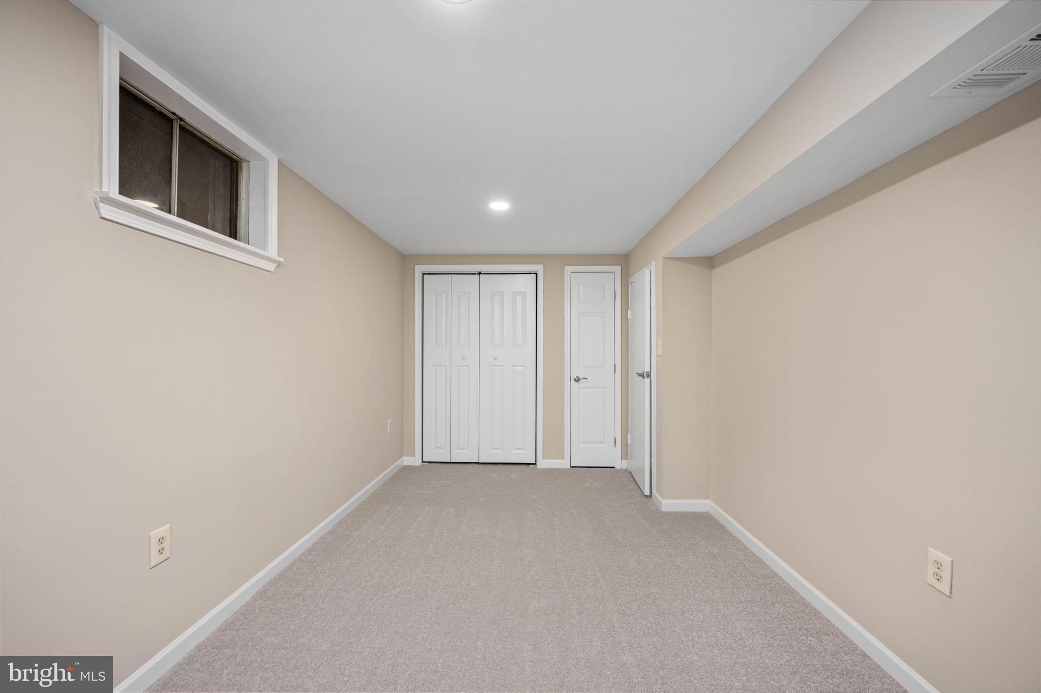 POINT OF WOODS - Residential