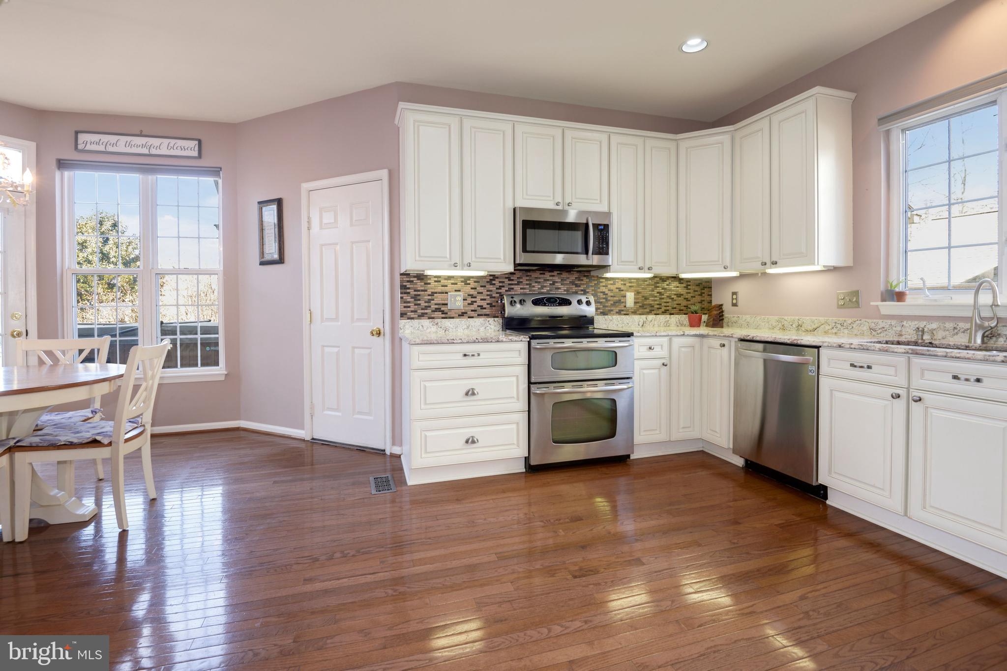 SOUTH RIDING - Residential