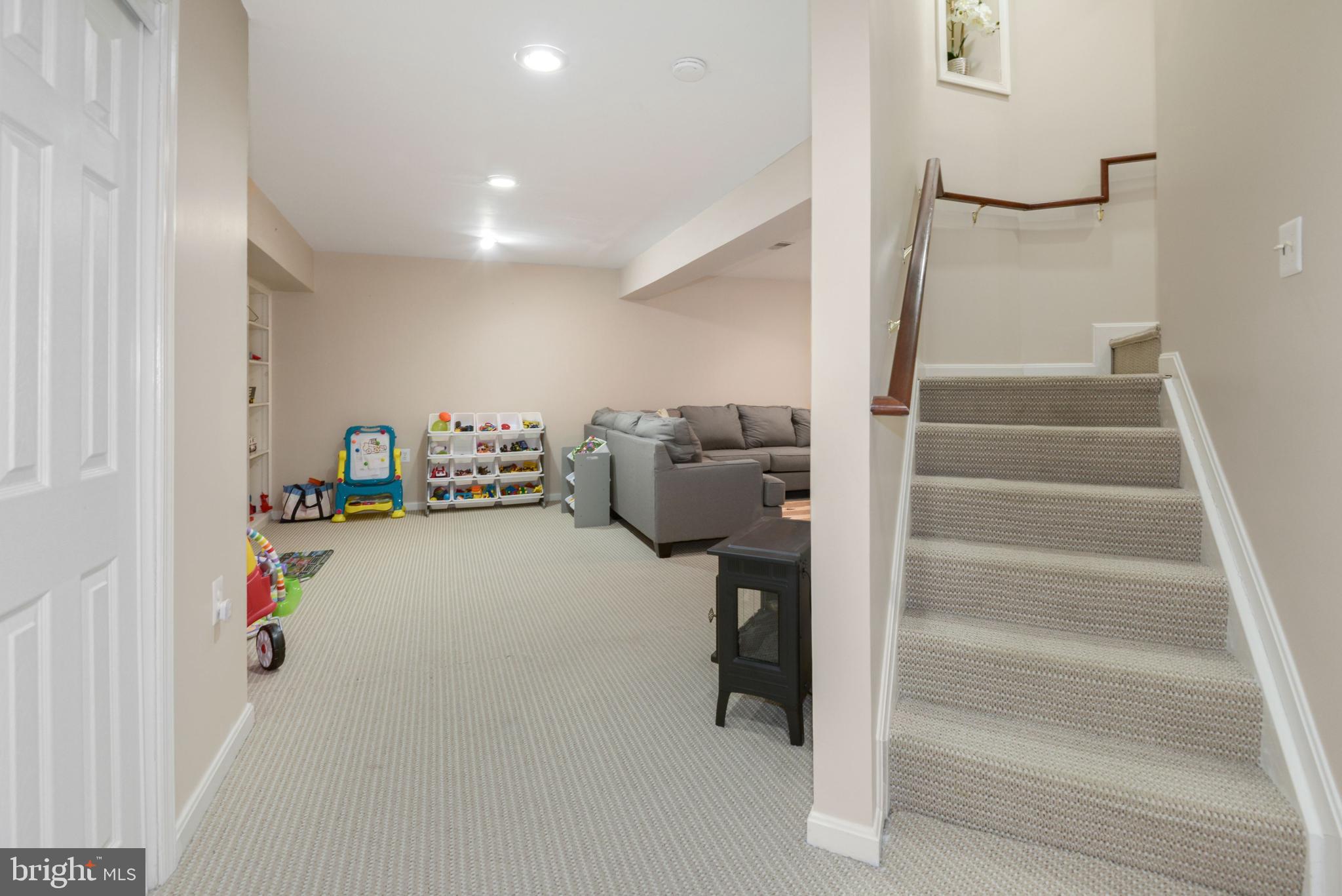 SOUTH RIDING - Residential