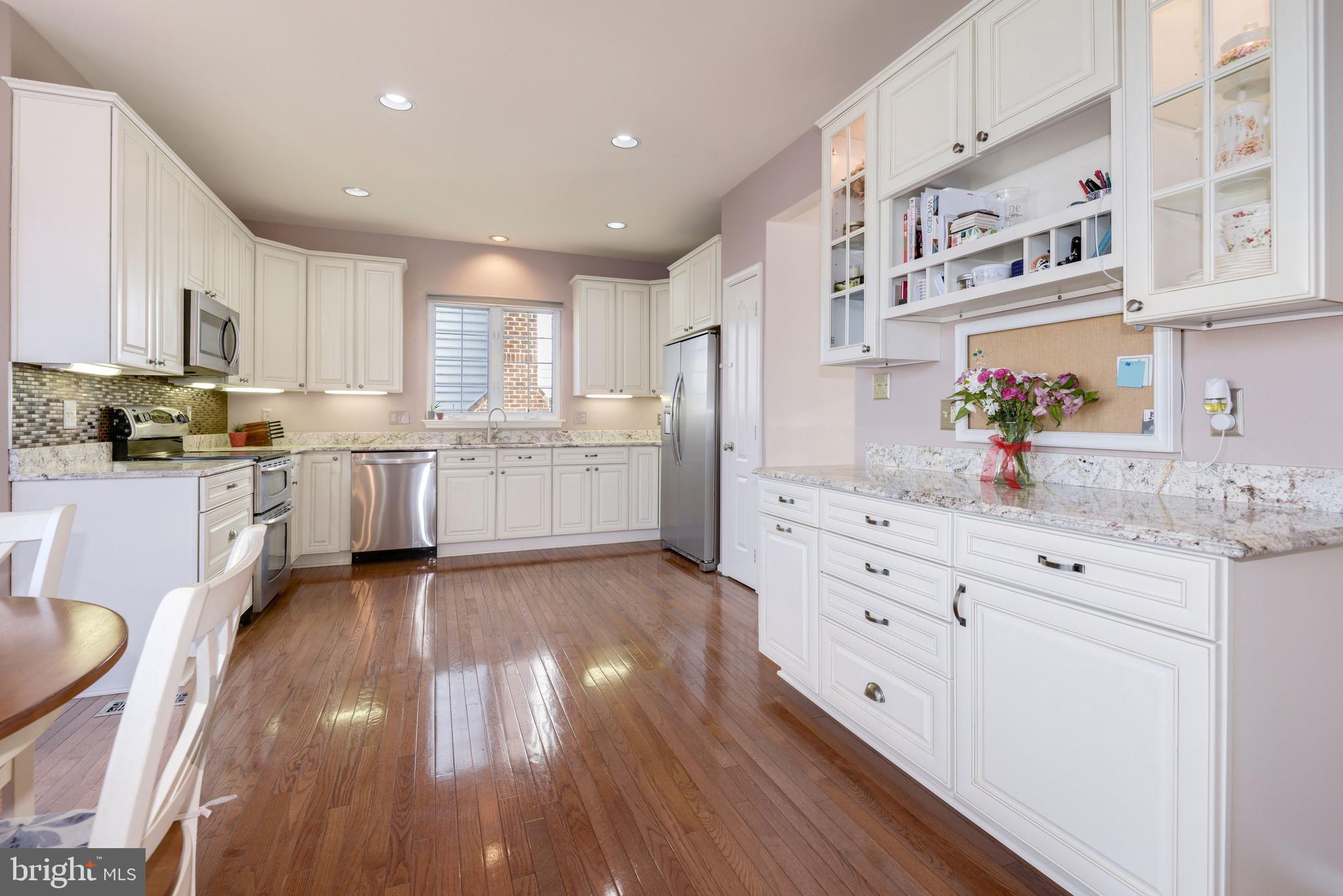 SOUTH RIDING - Residential