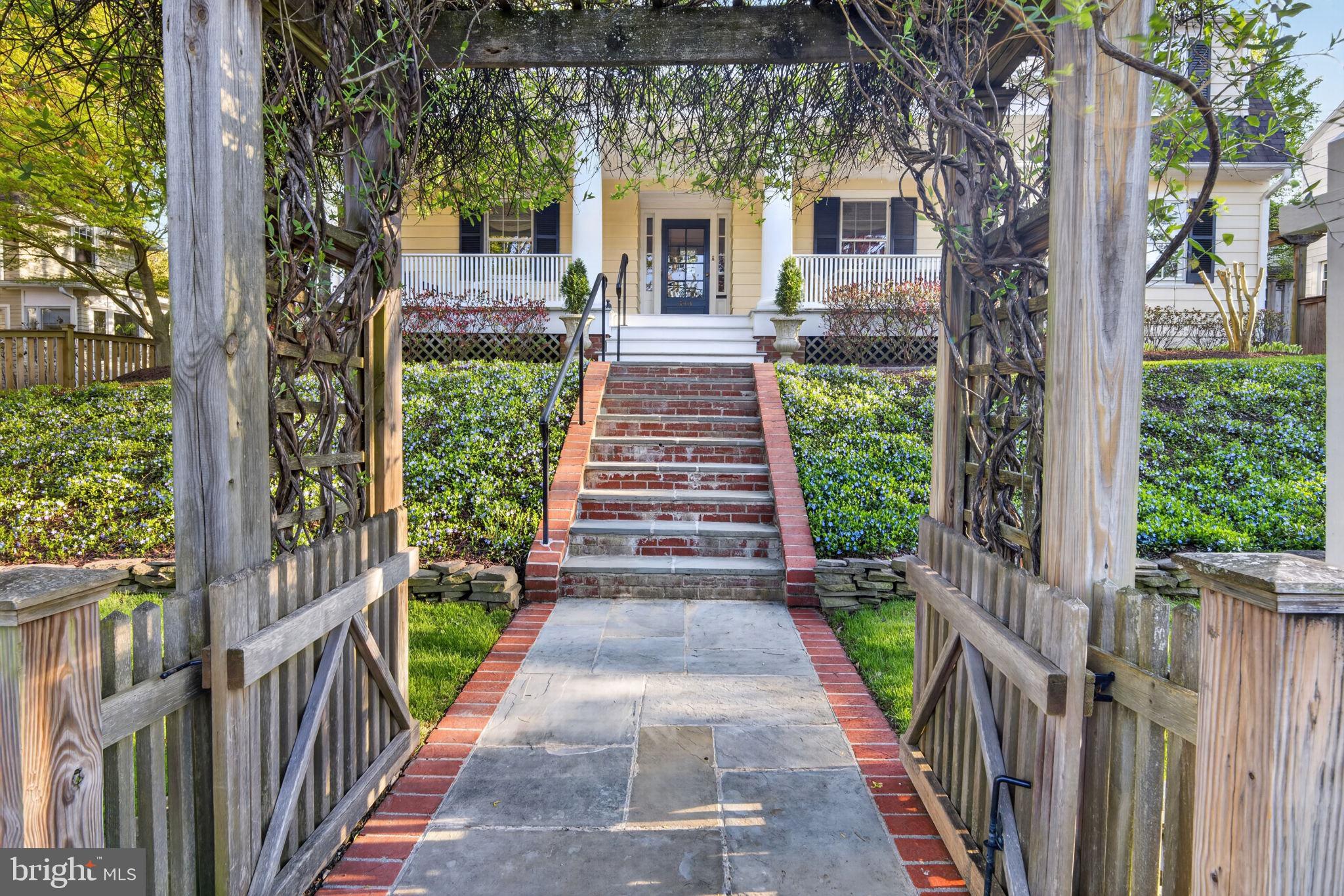 3804 KANAWHA STREET NW