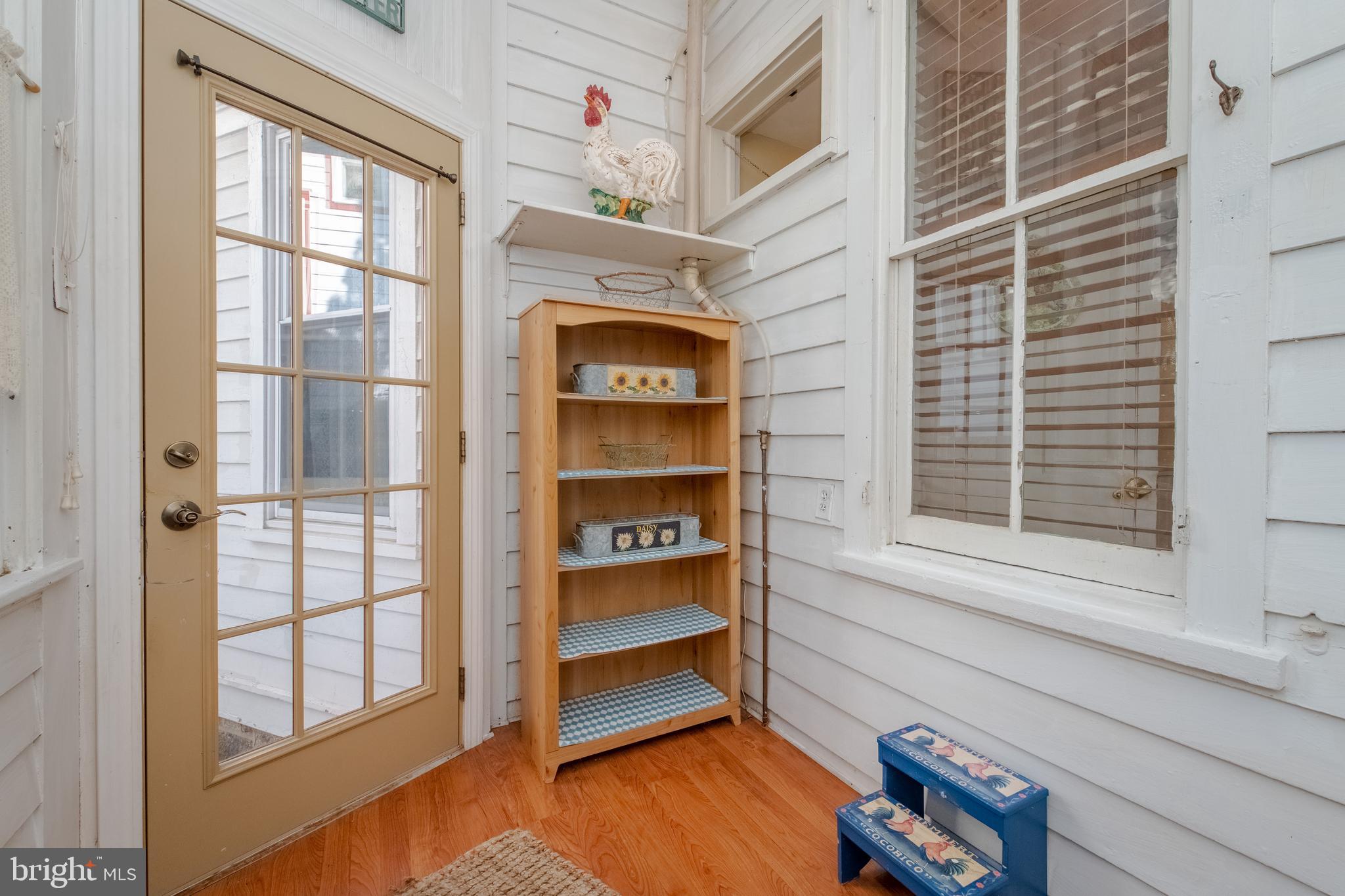 PERRYVILLE - Residential