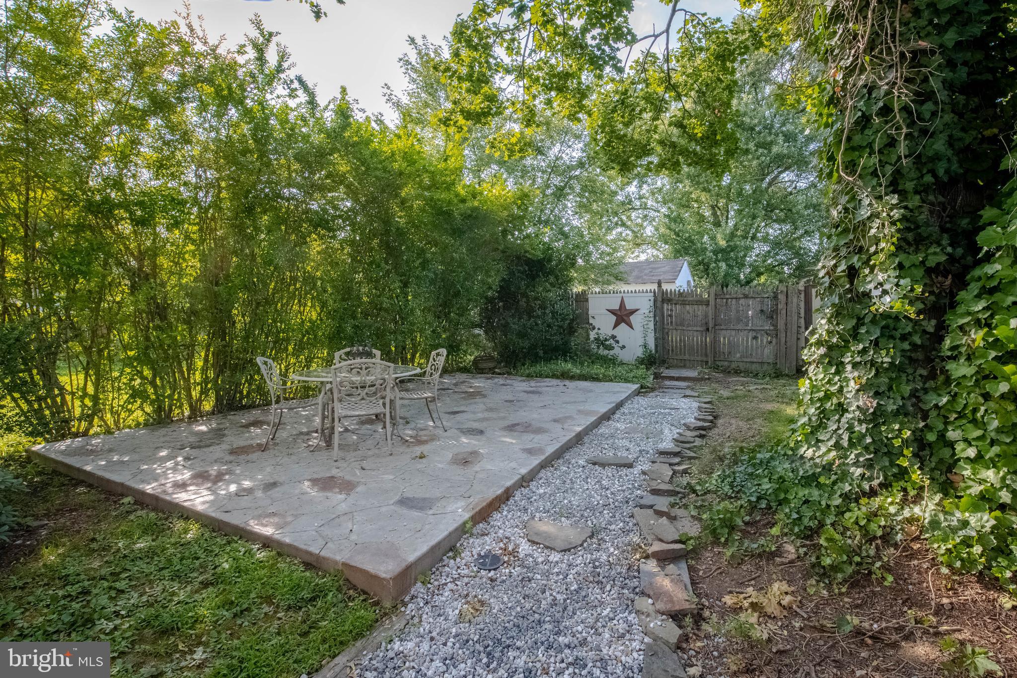 PERRYVILLE - Residential