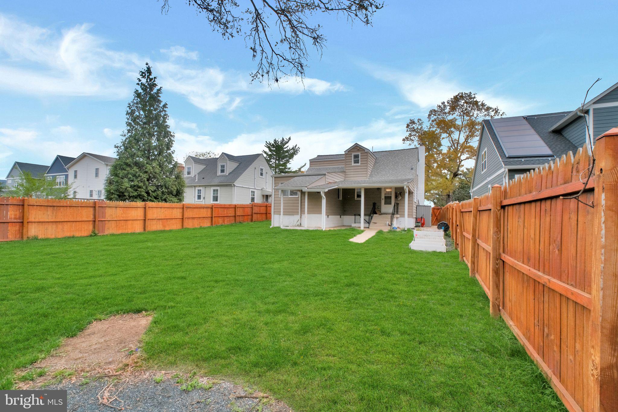 EAST HYATTSVILLE - Residential Lease