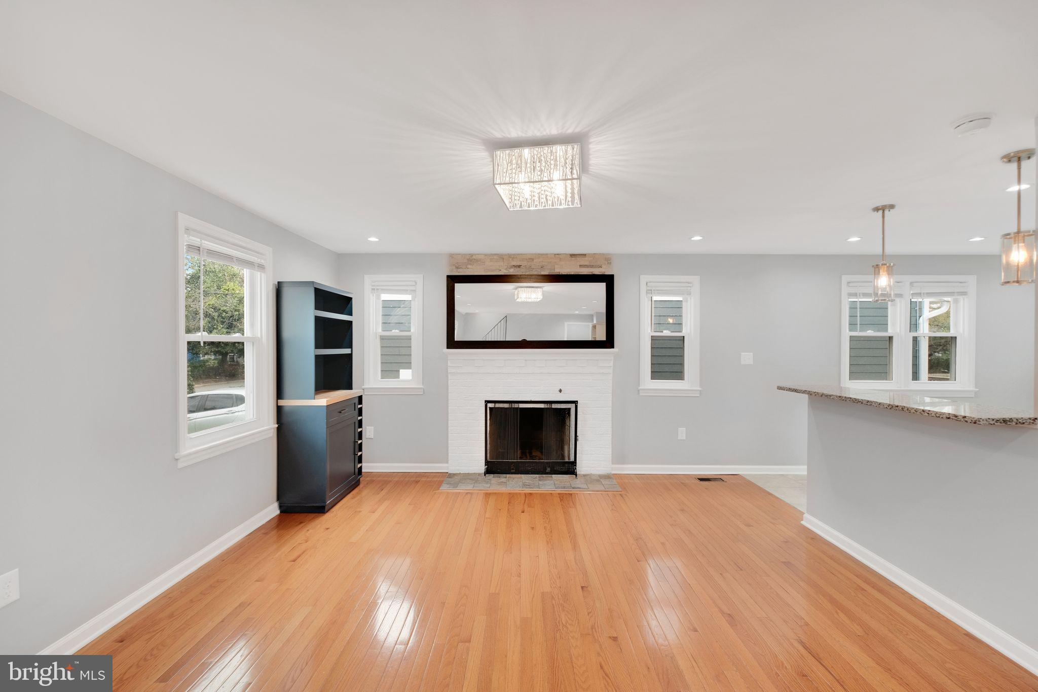 EAST HYATTSVILLE - Residential Lease