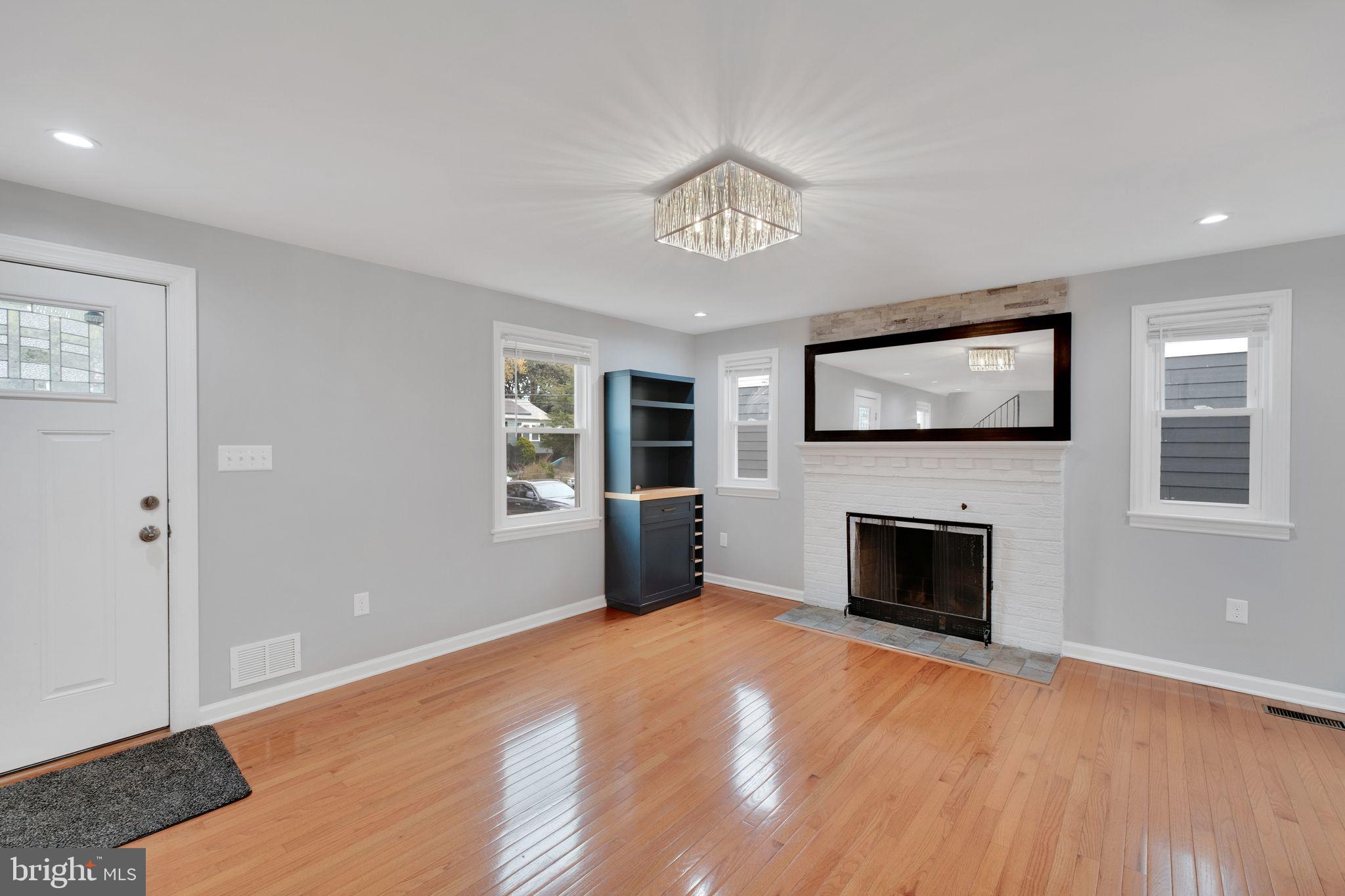 EAST HYATTSVILLE - Residential Lease