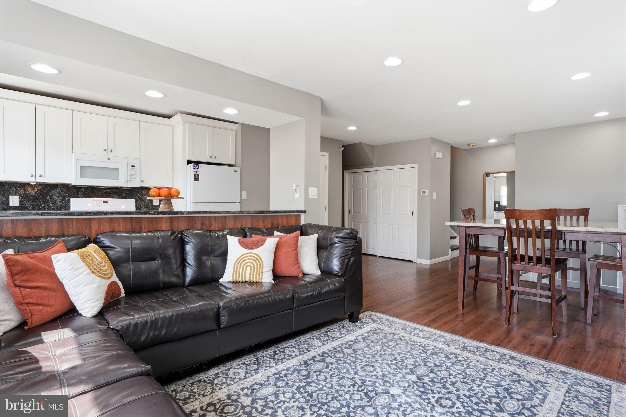 SCOTCHBROOK - Residential