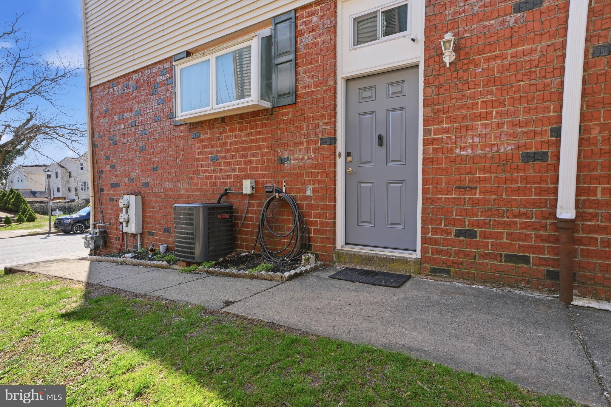 SCOTCHBROOK - Residential