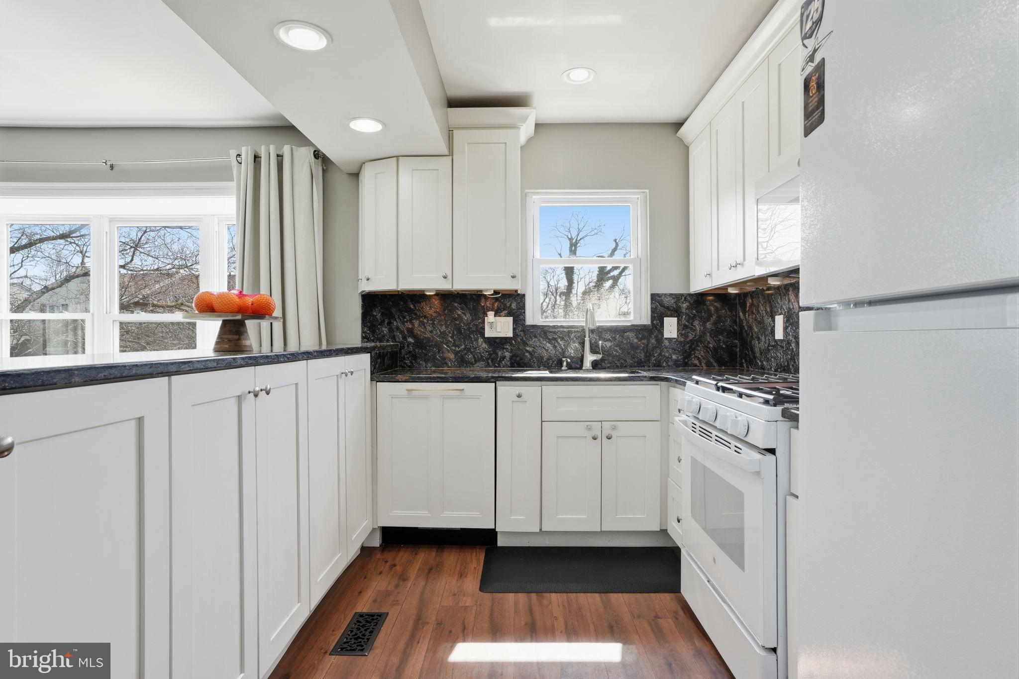 SCOTCHBROOK - Residential