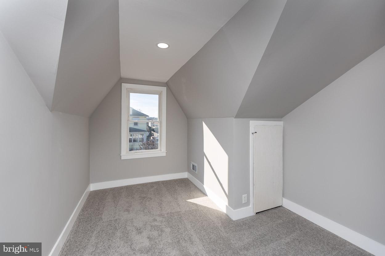 ARBUTUS TERRACE - Residential