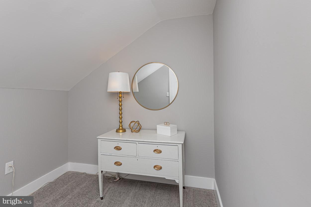 ARBUTUS TERRACE - Residential