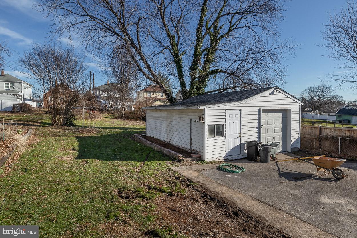 ARBUTUS TERRACE - Residential