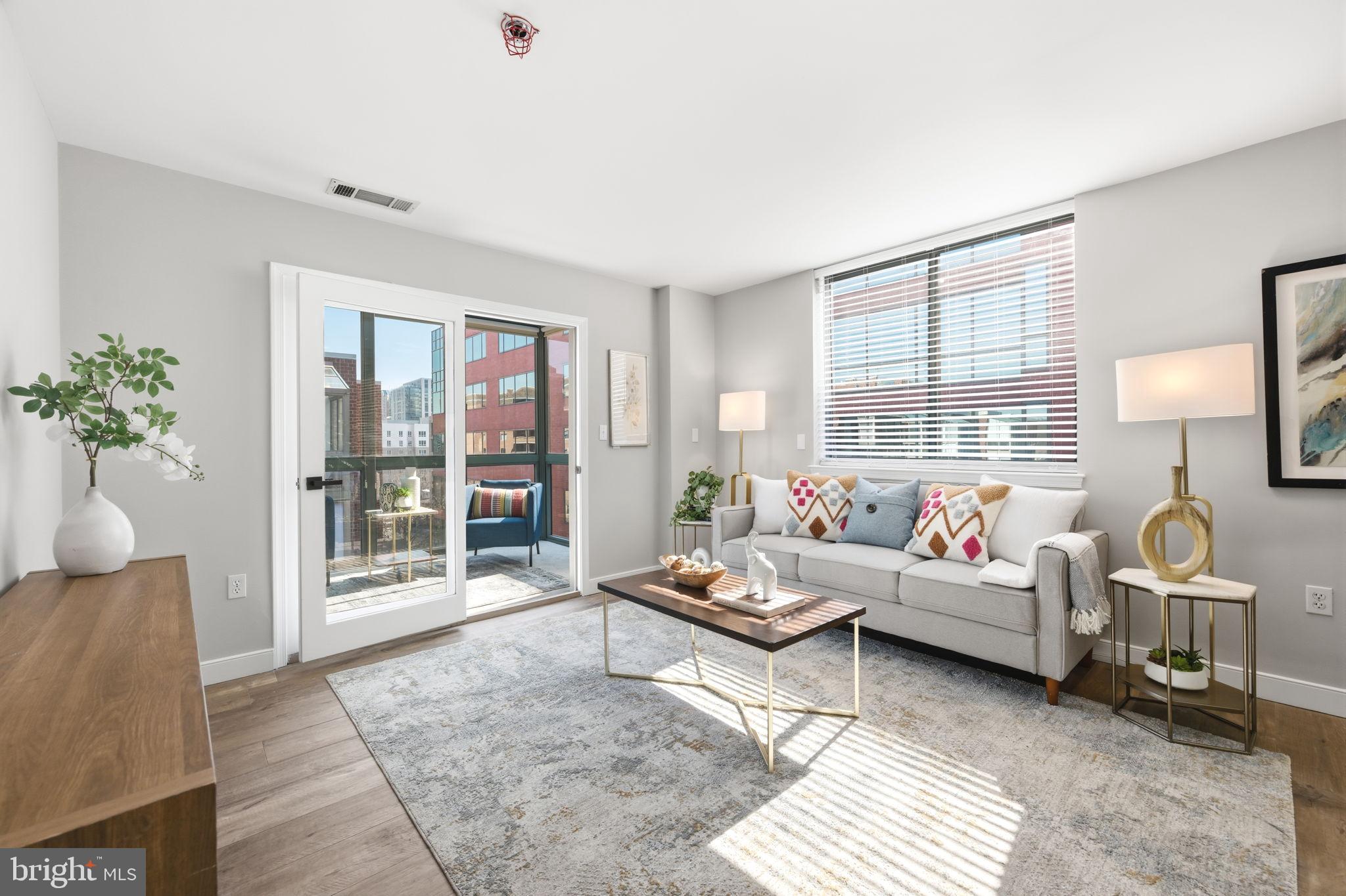 1045 N UTAH STREET 2-701