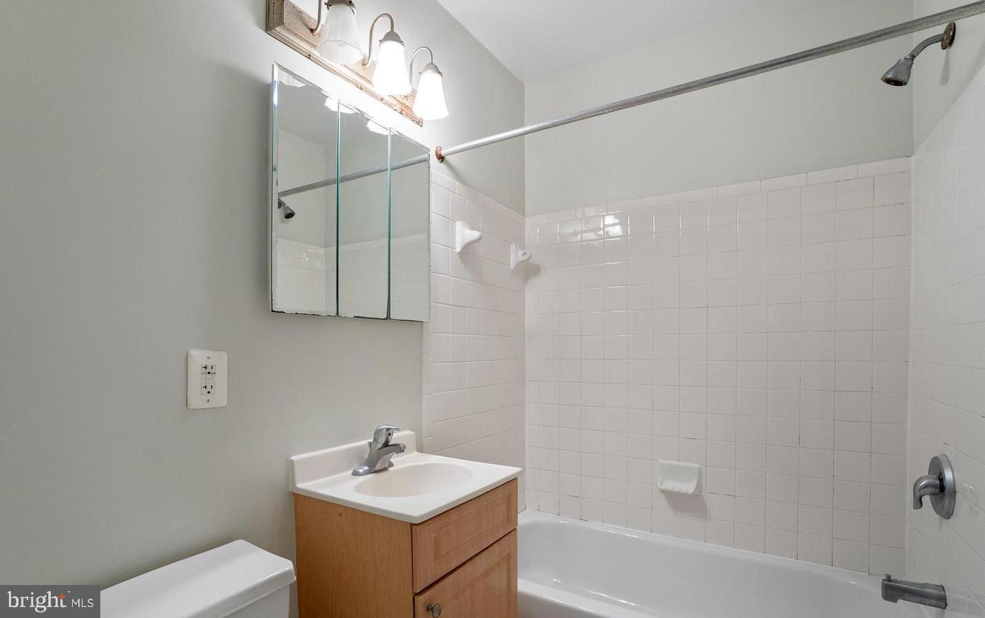 THE FAIRMONT 5601 CONDO - Residential Lease