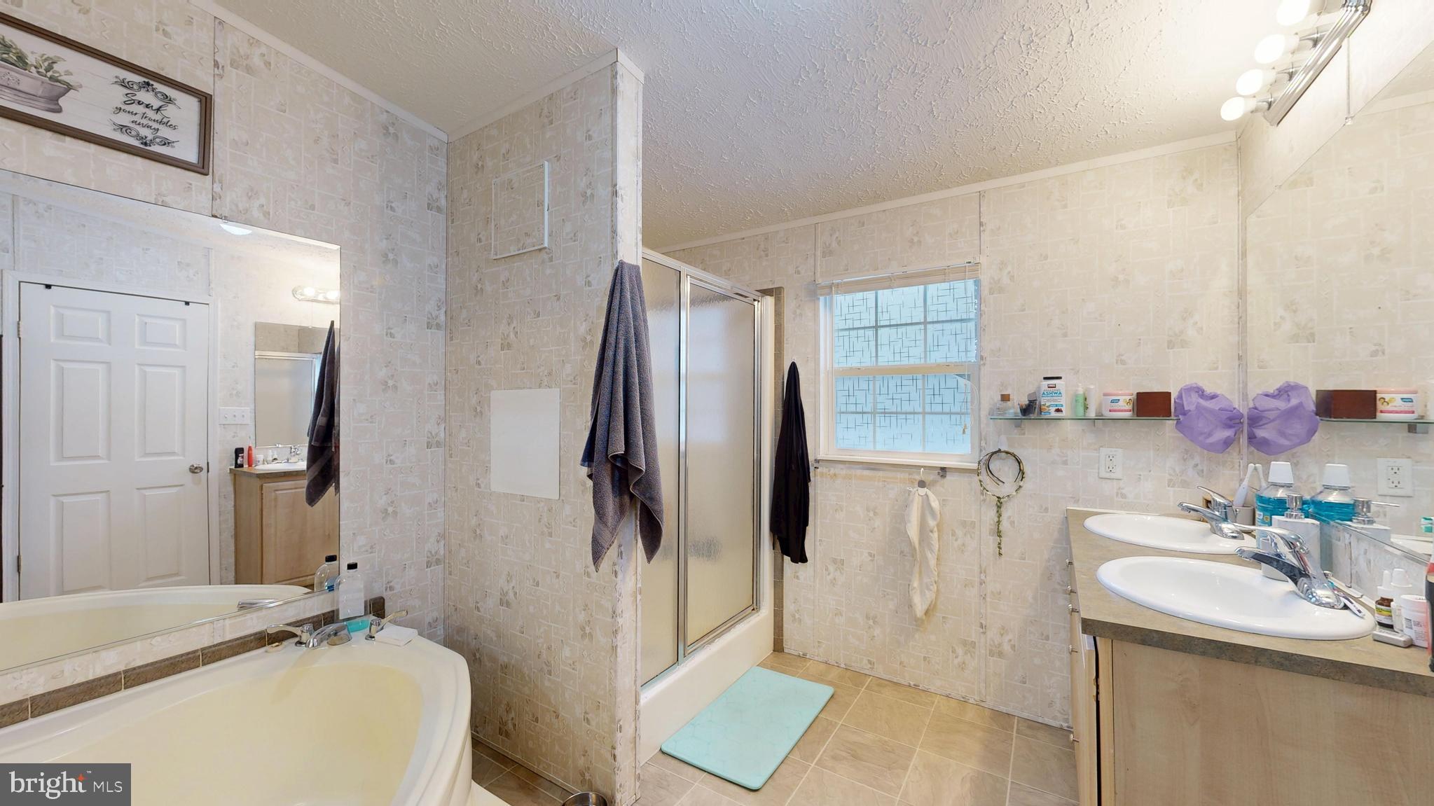 ANGOLA NECK PARK - Residential