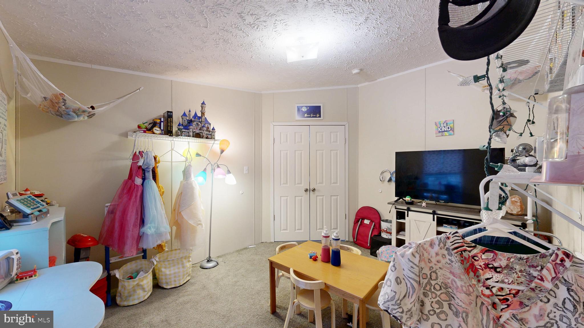 ANGOLA NECK PARK - Residential