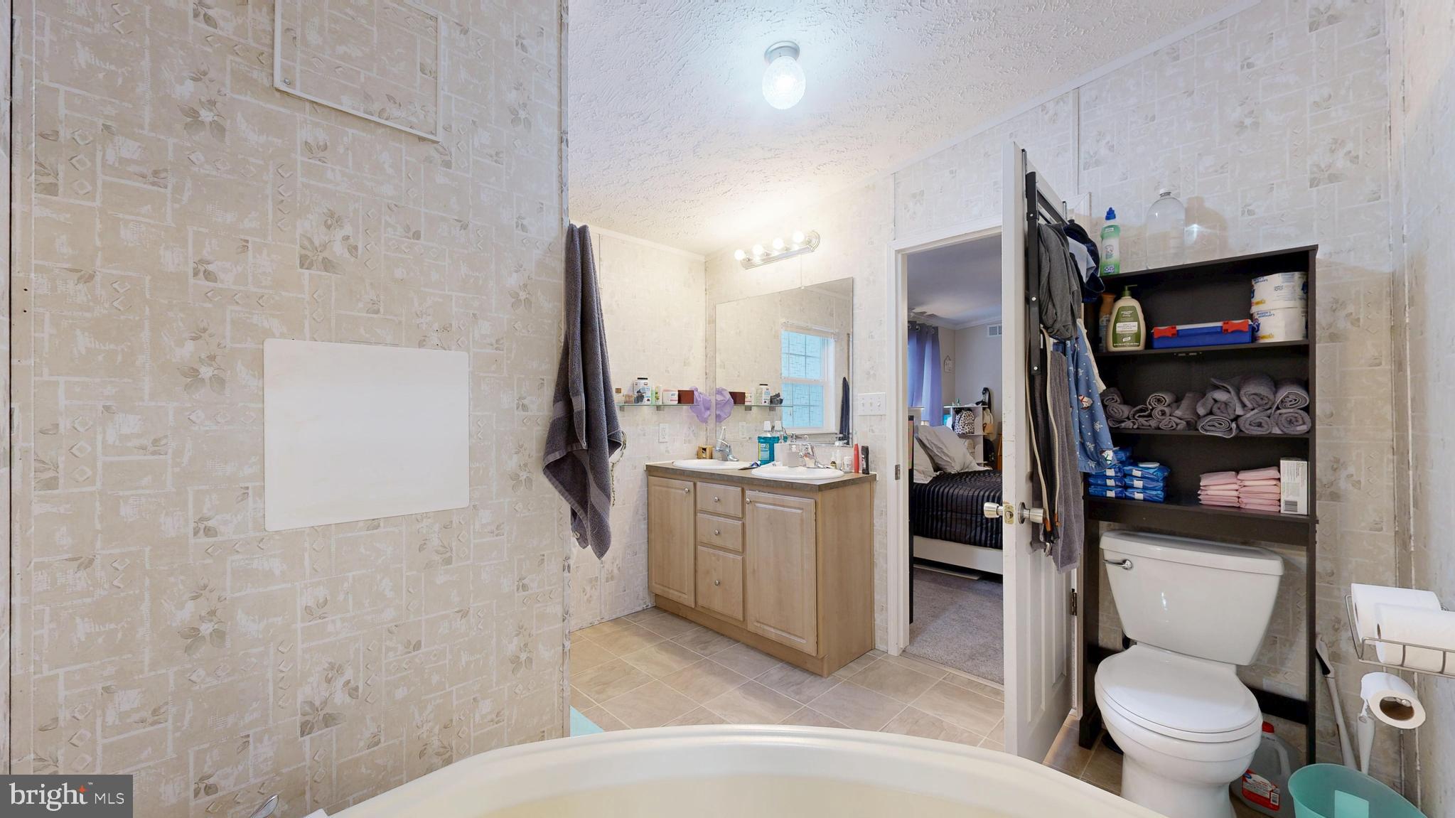 ANGOLA NECK PARK - Residential