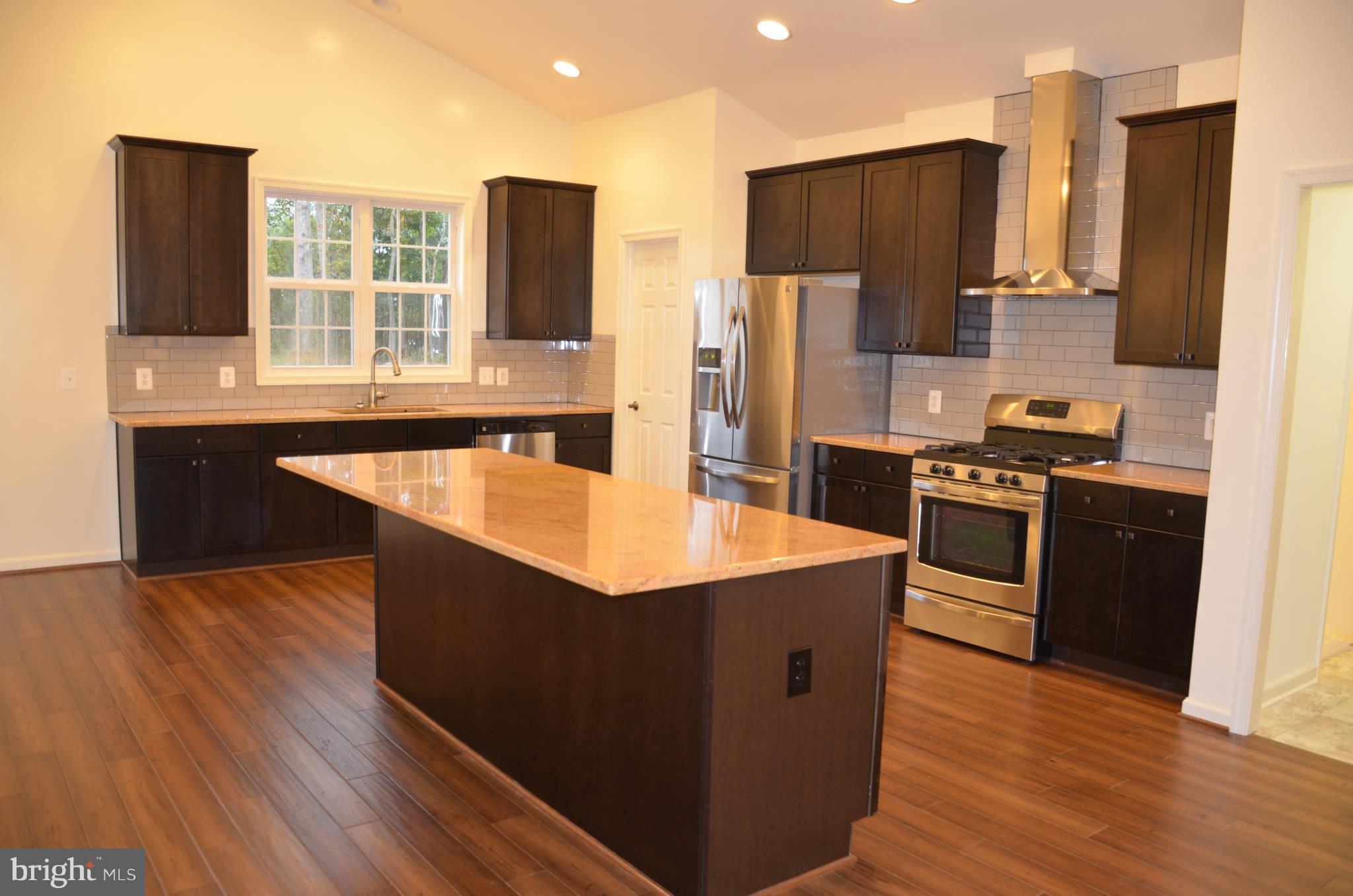 NORTH RIDGE ESTATES - Residential
