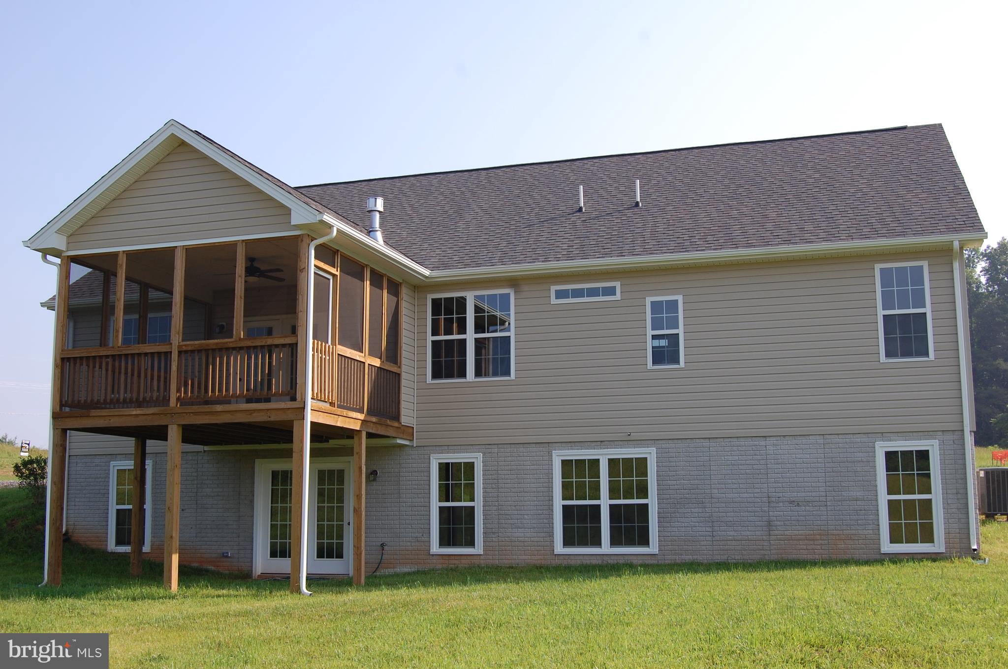 NORTH RIDGE ESTATES - Residential