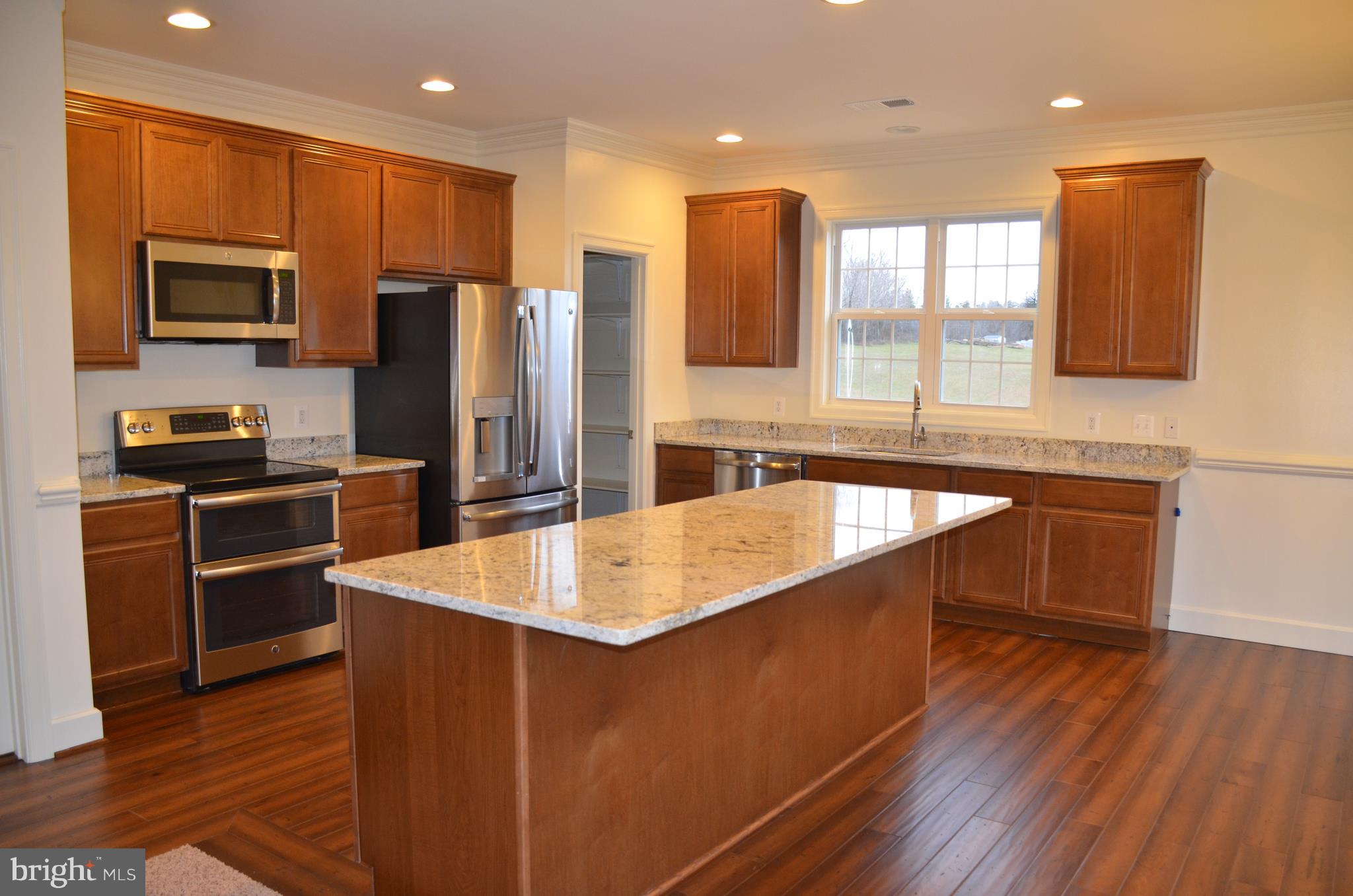 NORTH RIDGE ESTATES - Residential