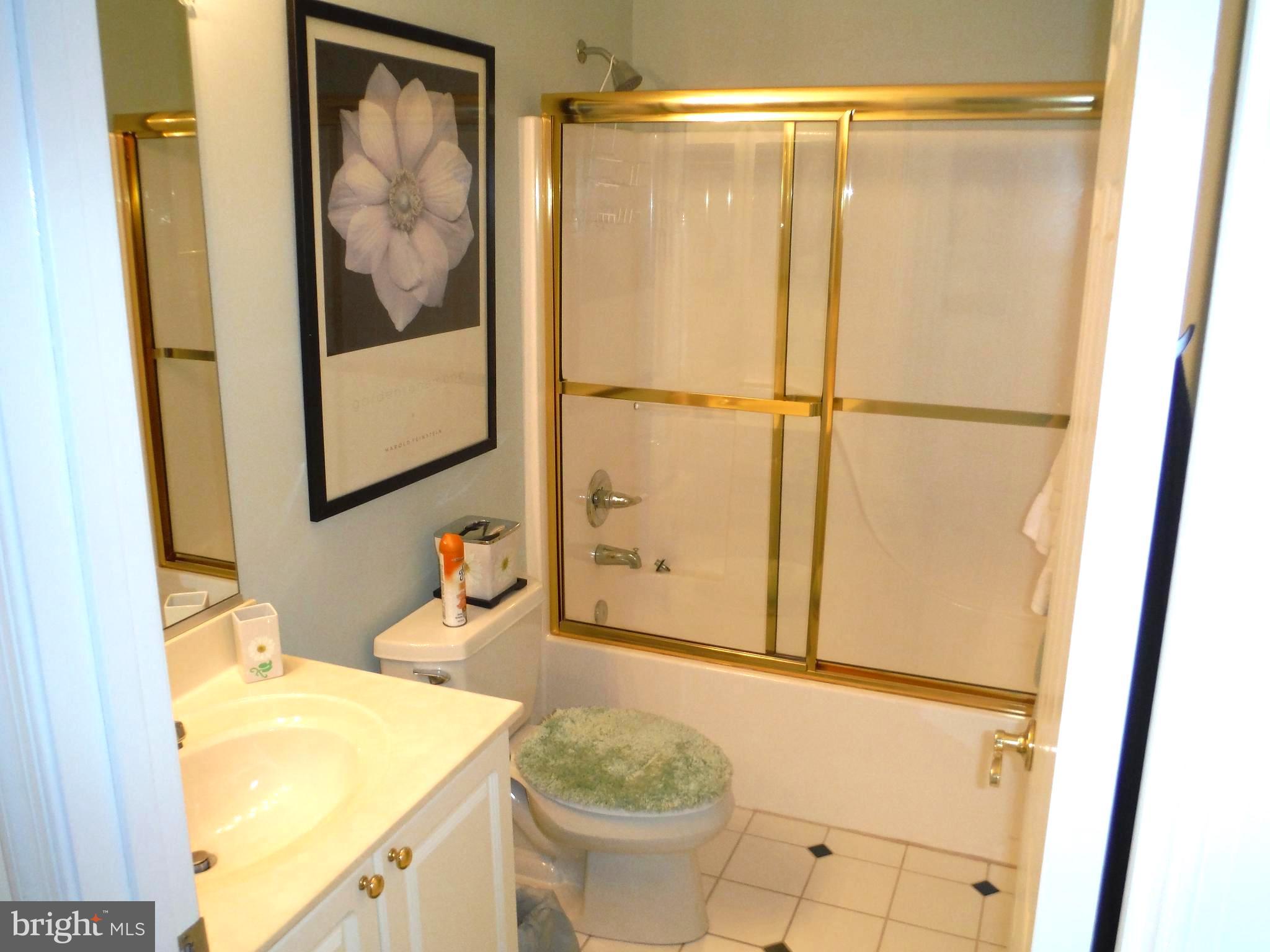 OWENS LANDING - Residential Lease