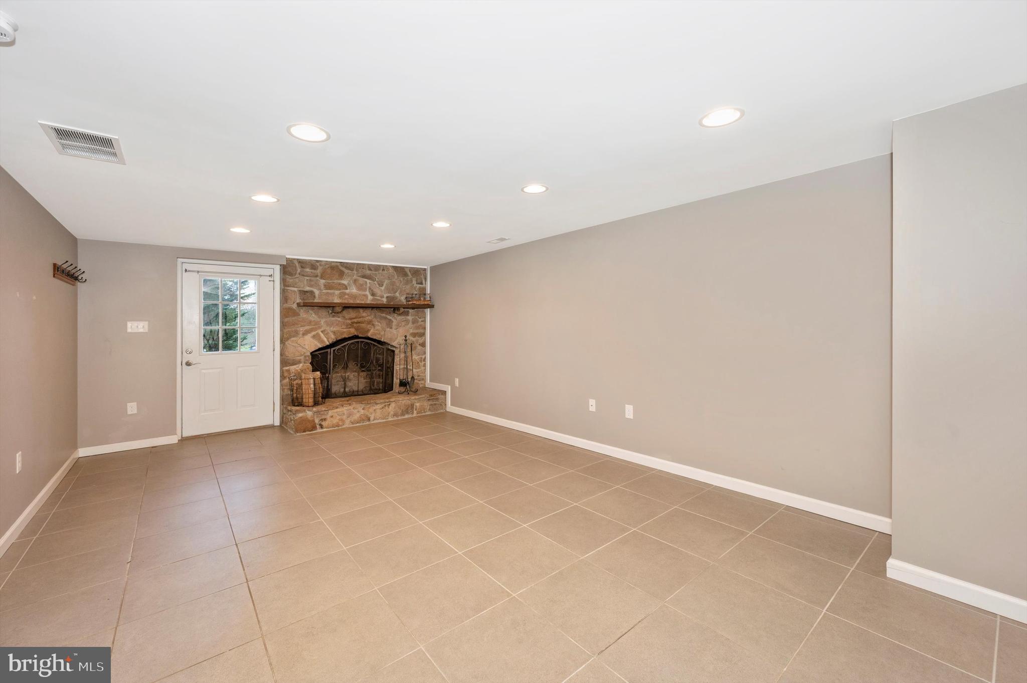 PHEASANT HILL - Residential